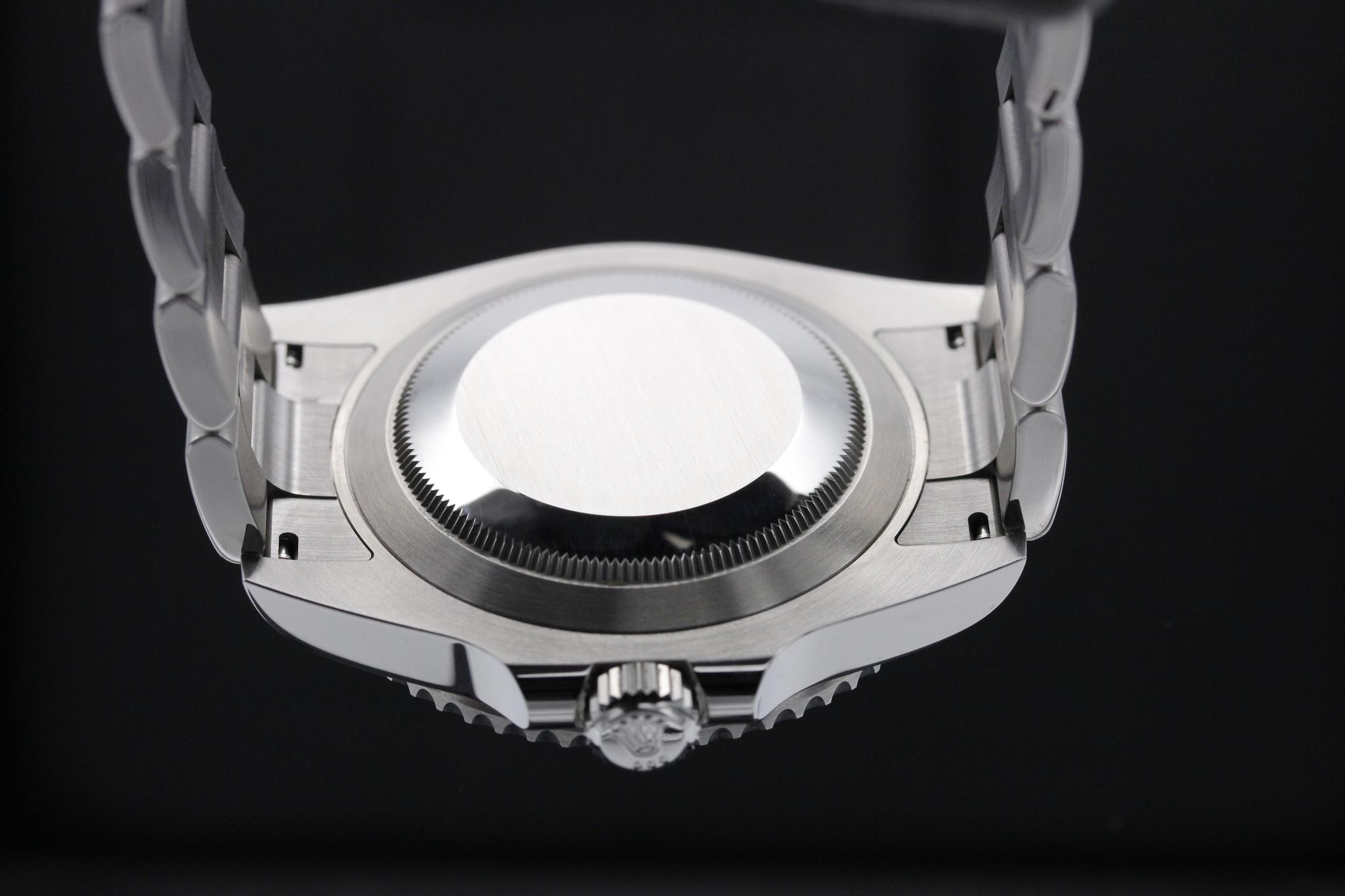 Watch Image 7