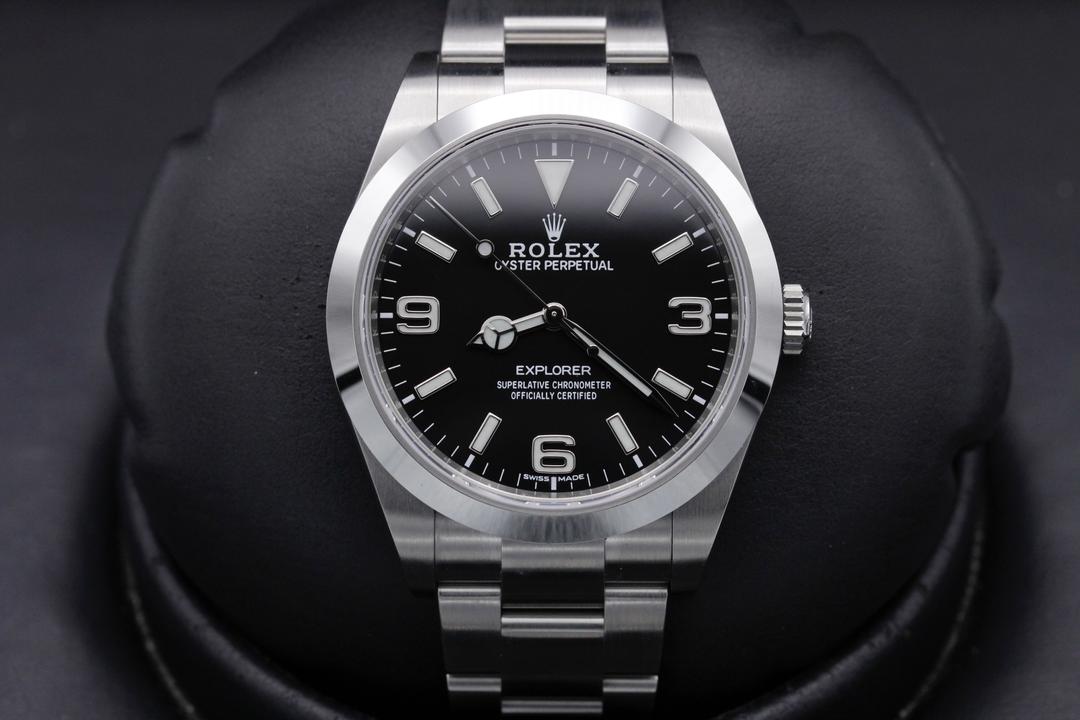 Rolex Explorer I 214270