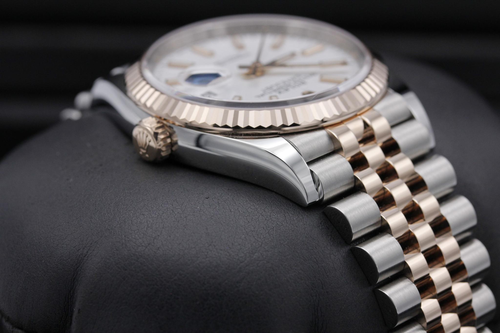 Watch Image 4