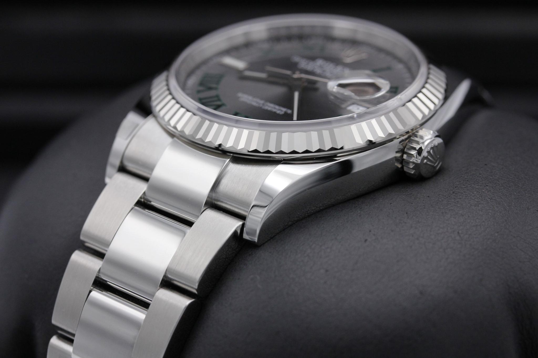 Watch Image 2