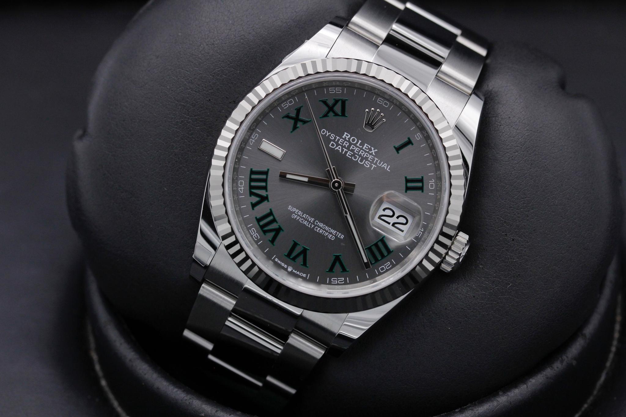 Watch Image 9