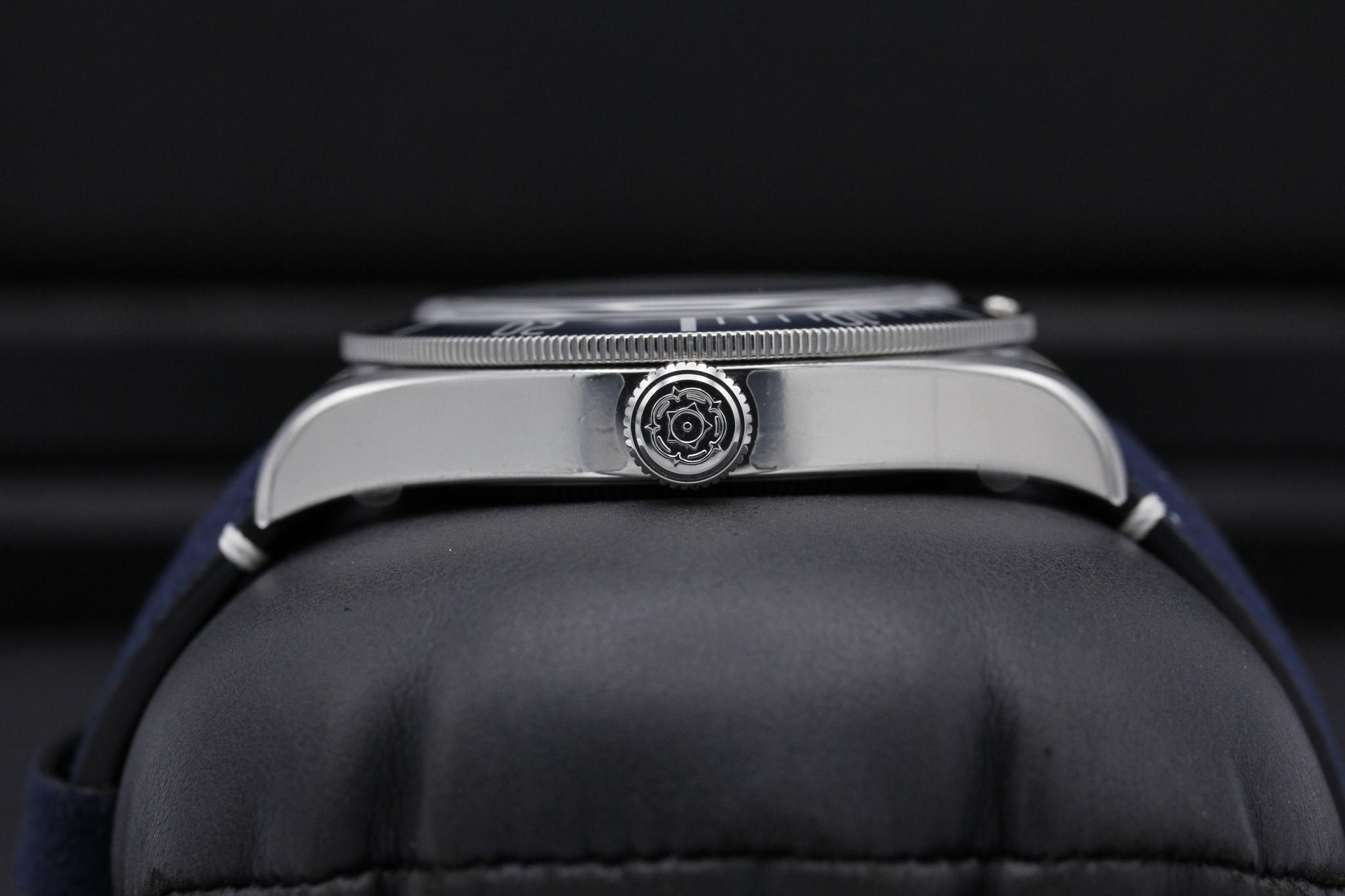 Watch Image 3