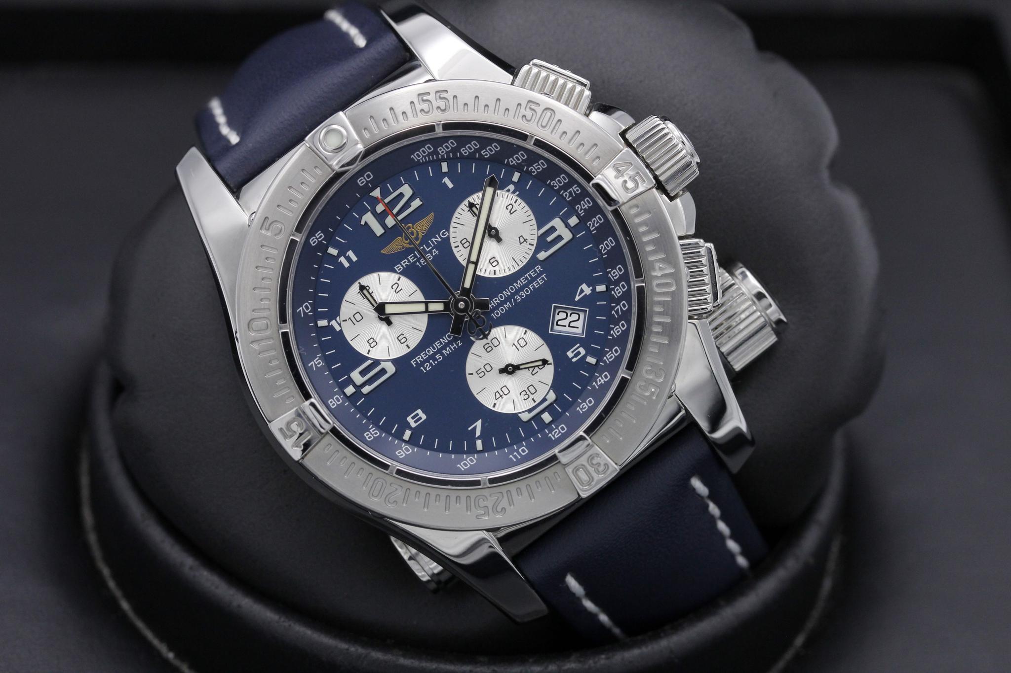 Watch Image 9