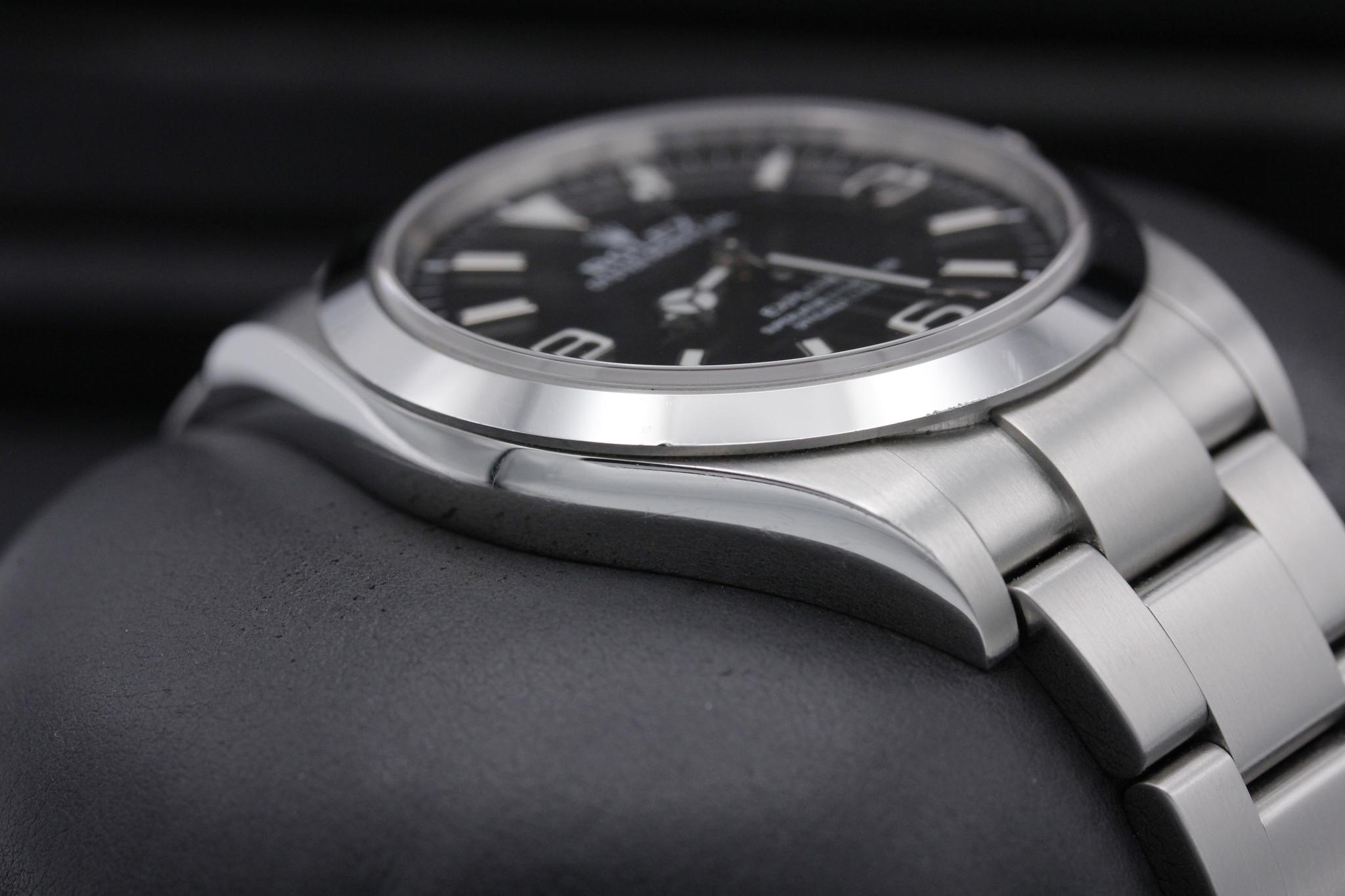 Watch Image 6