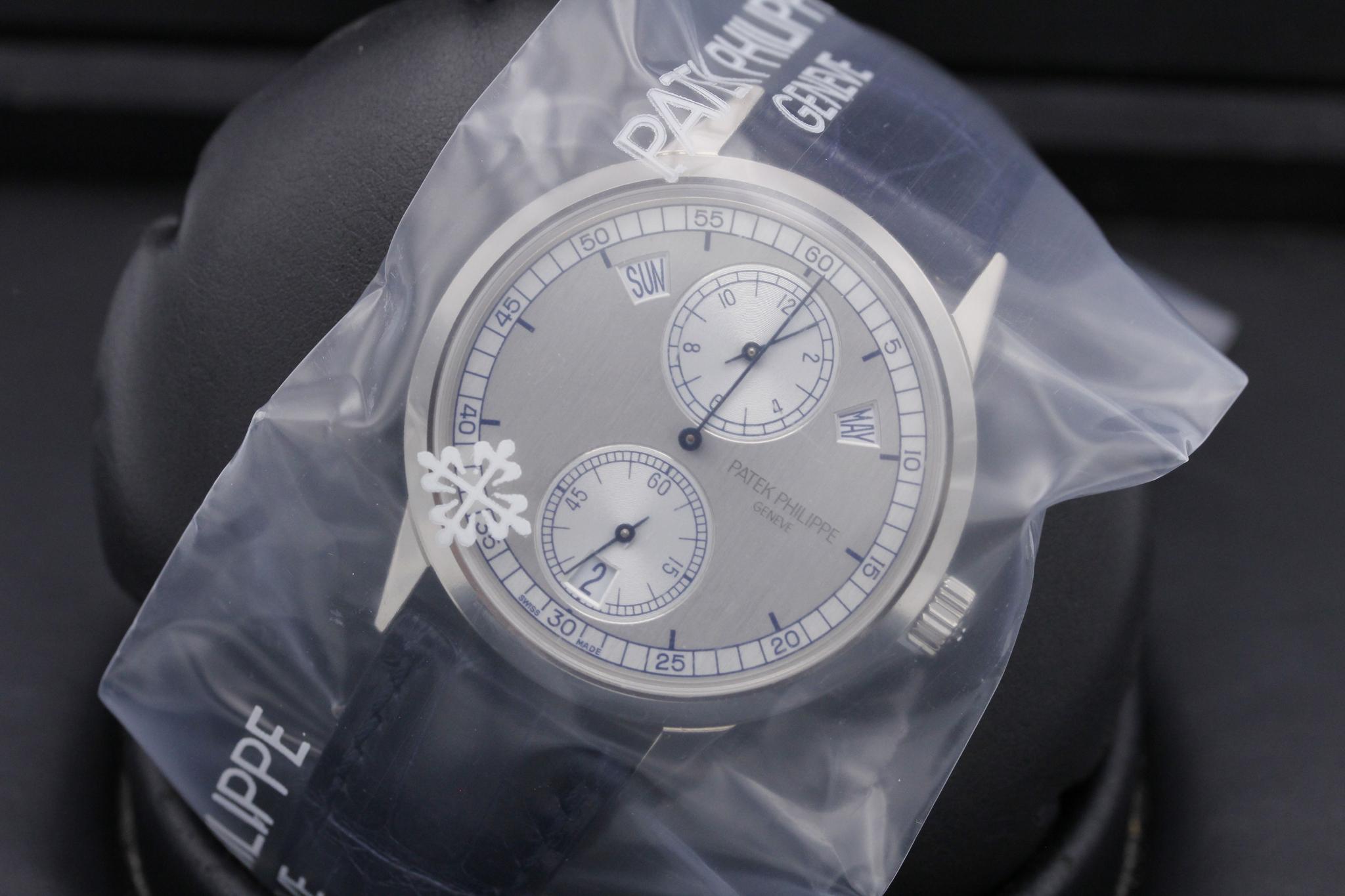 Watch Image 10