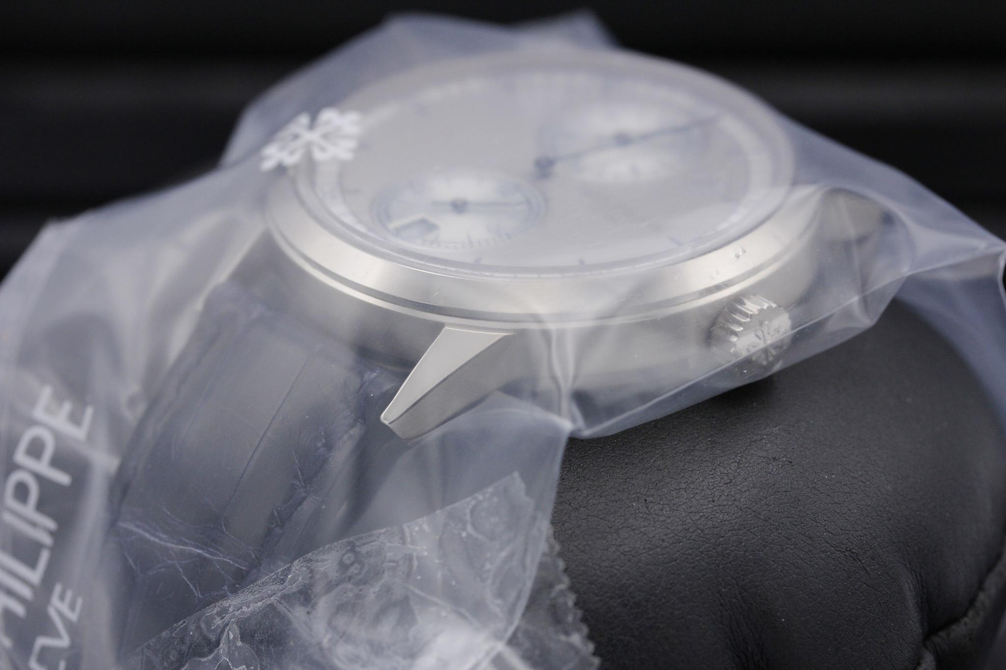 Watch Image 2