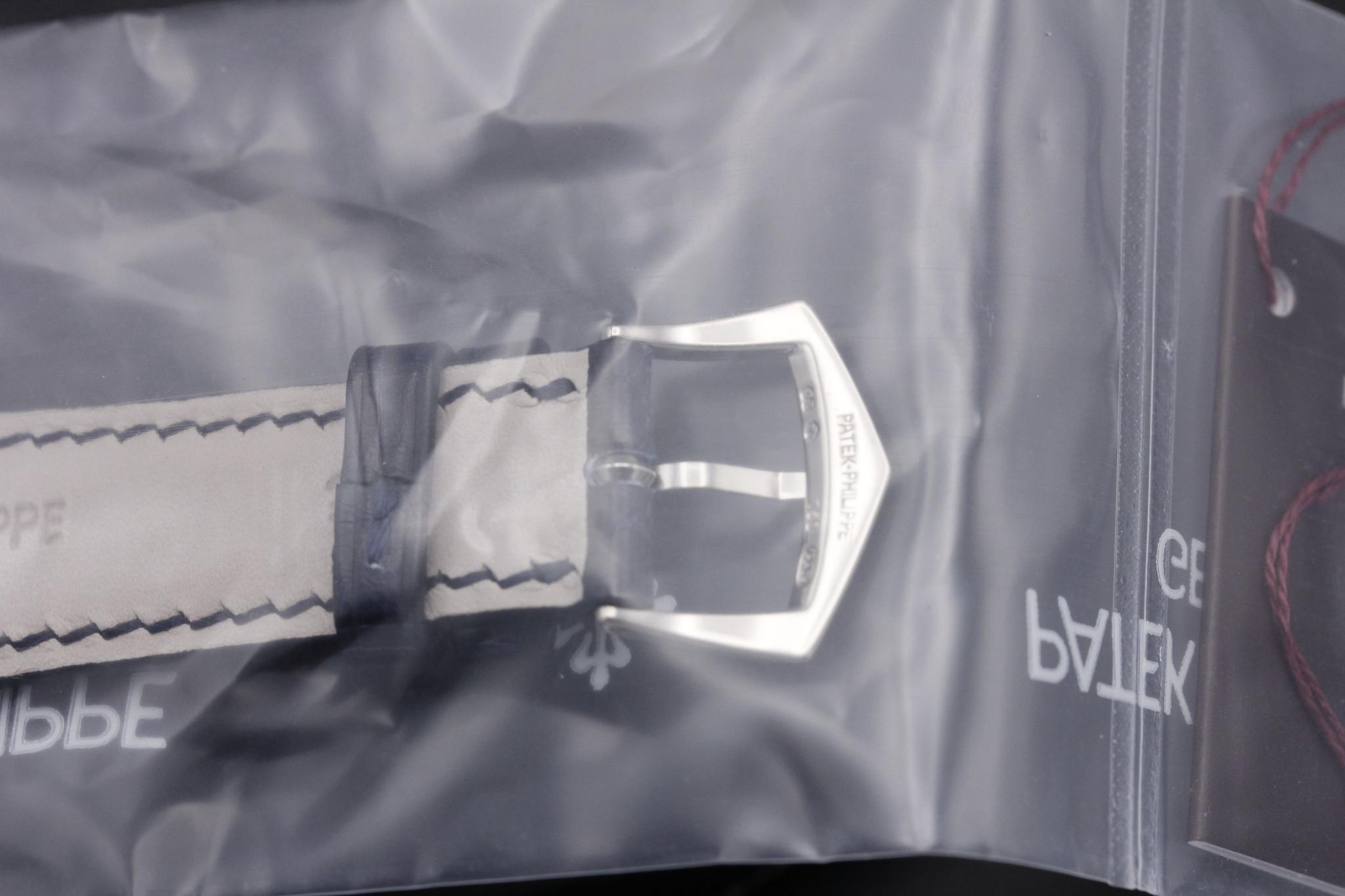 Watch Image 8