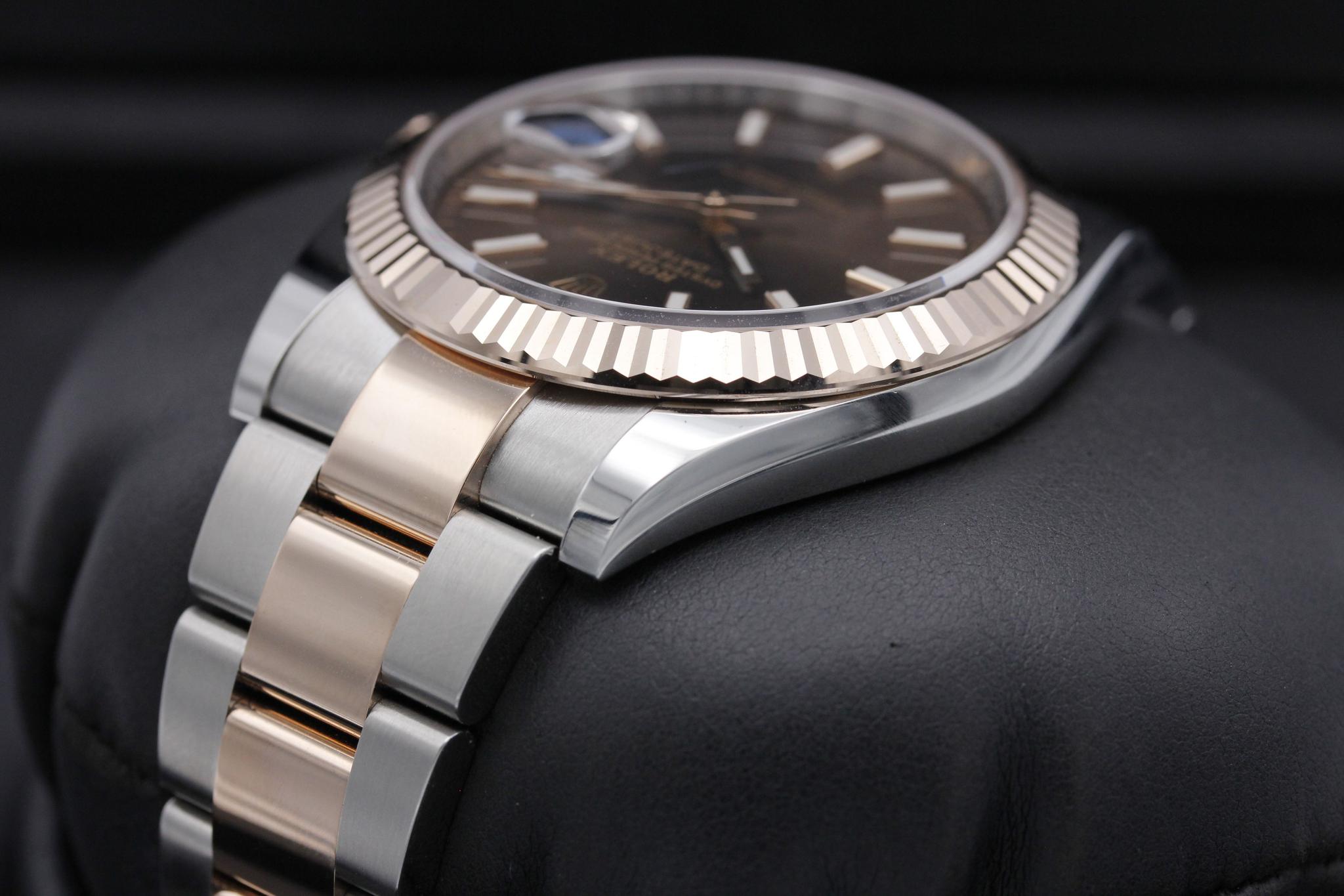 Watch Image 5