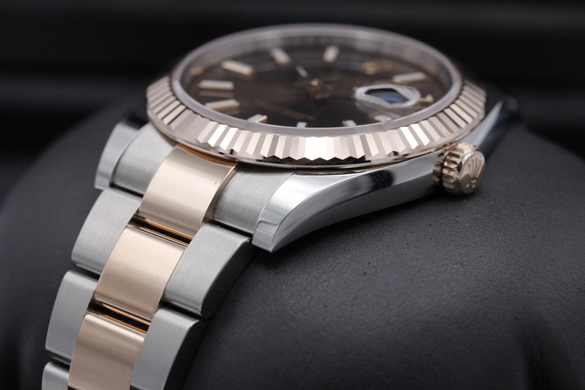 Watch Image 2