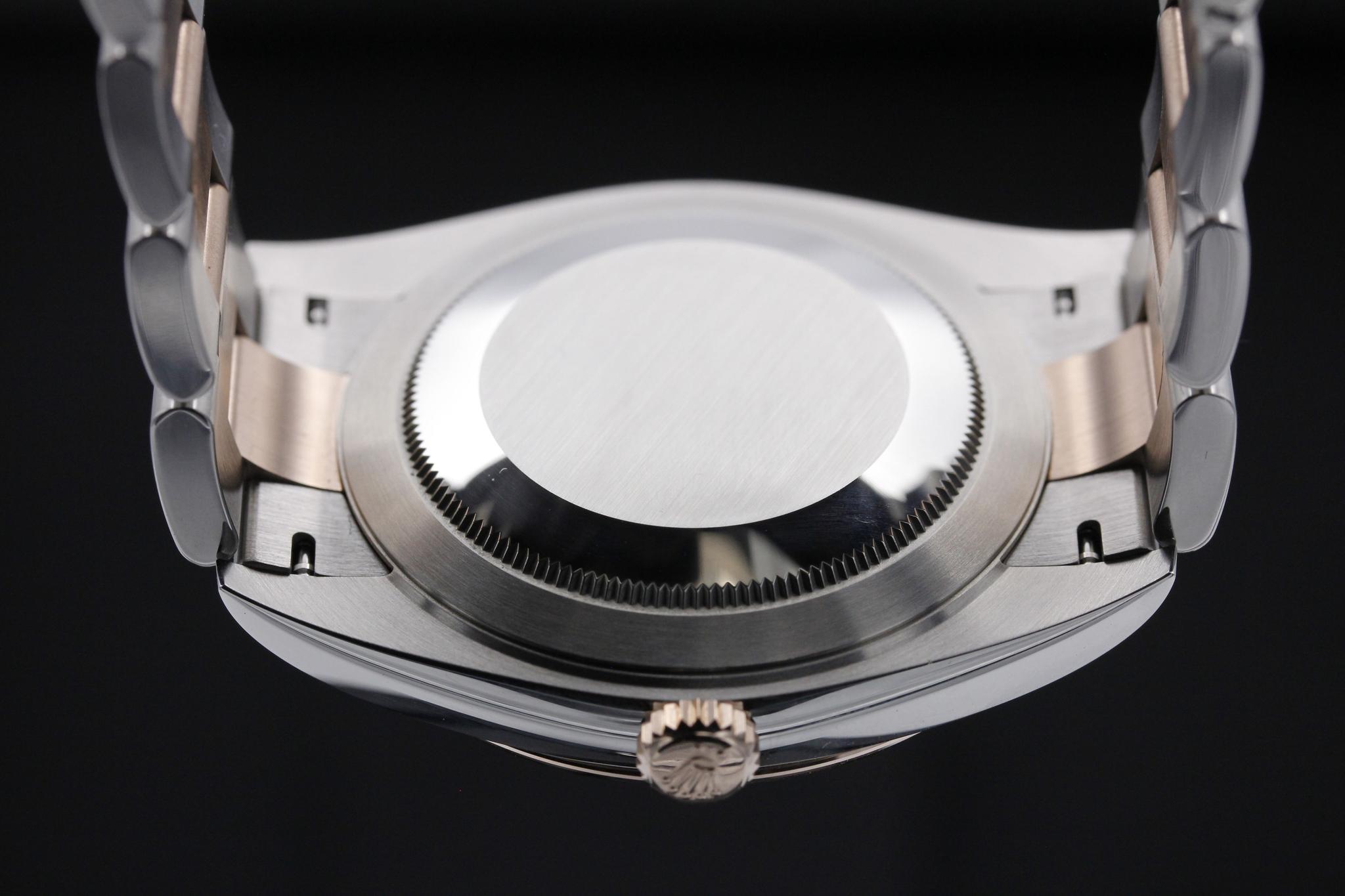 Watch Image 7