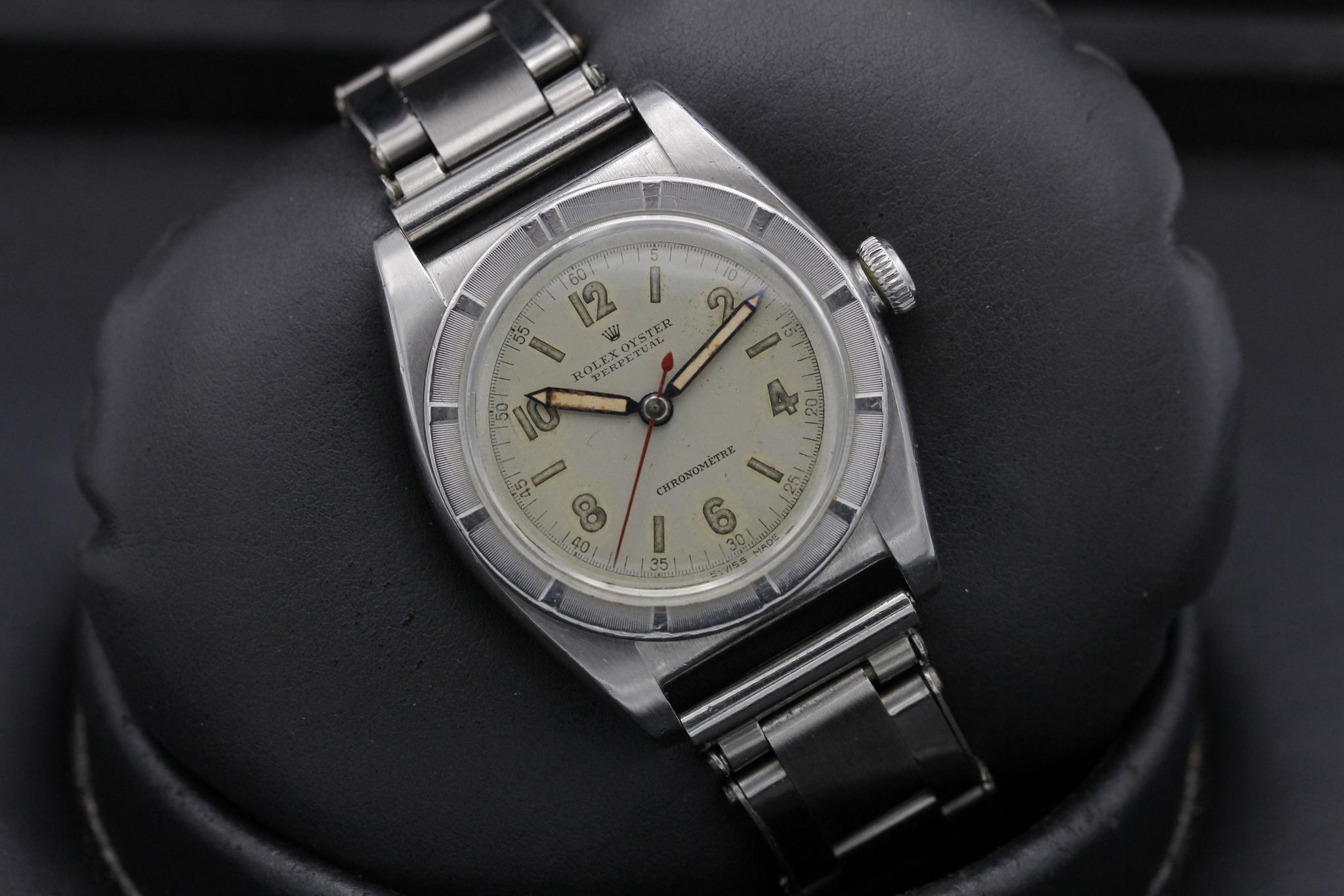 Watch Image 16