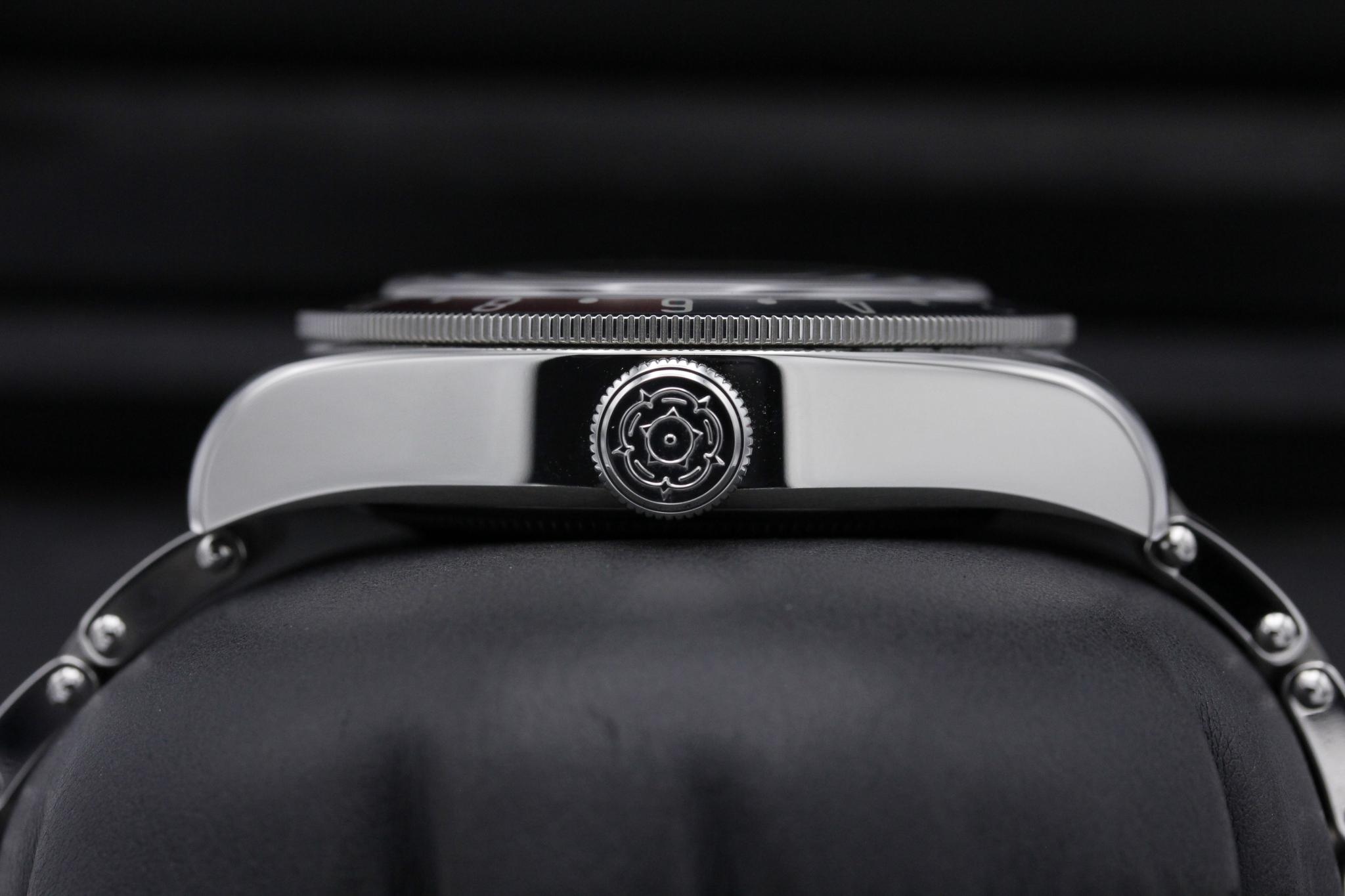 Watch Image 3