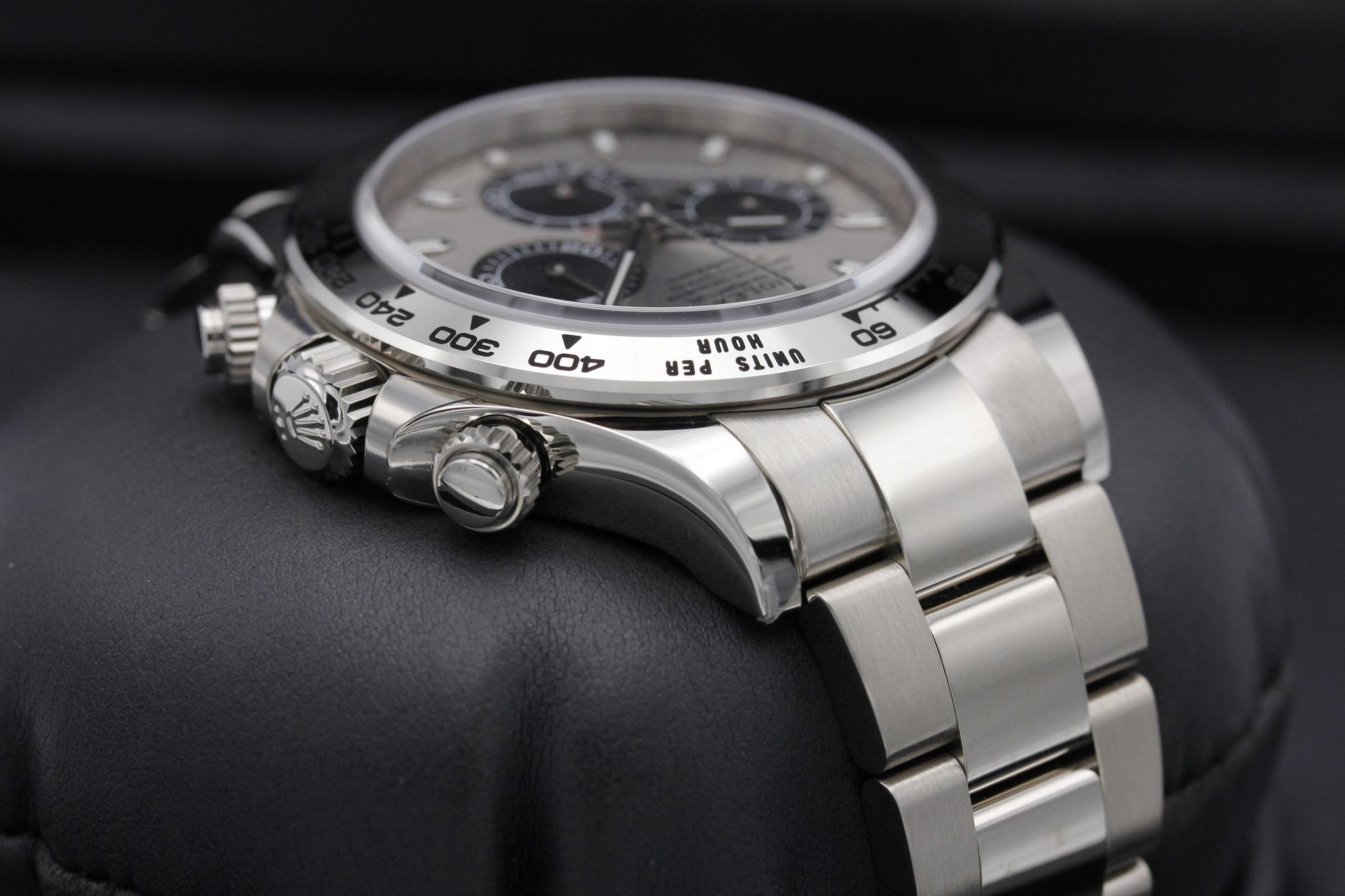 Watch Image 4