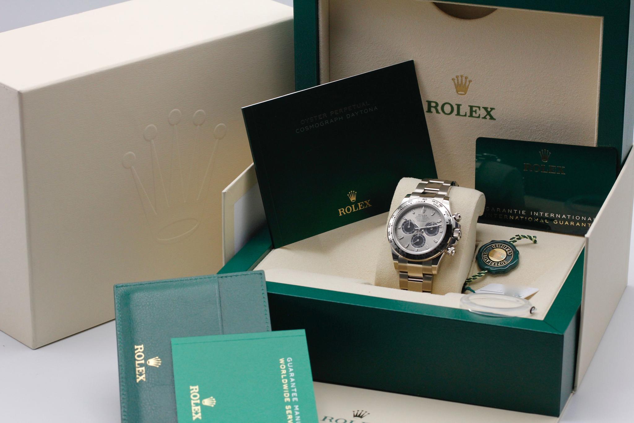 Watch Image 11