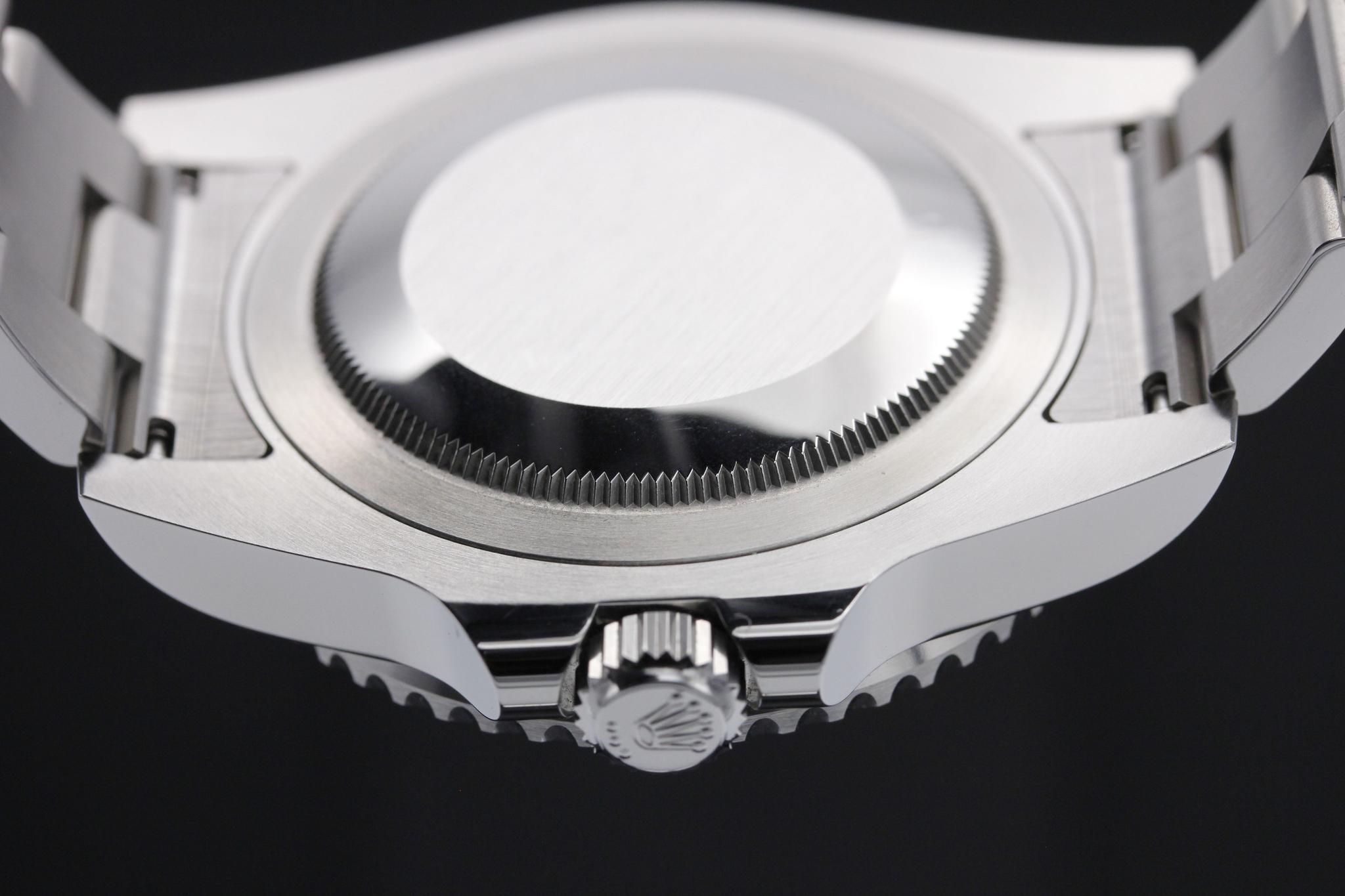 Watch Image 7