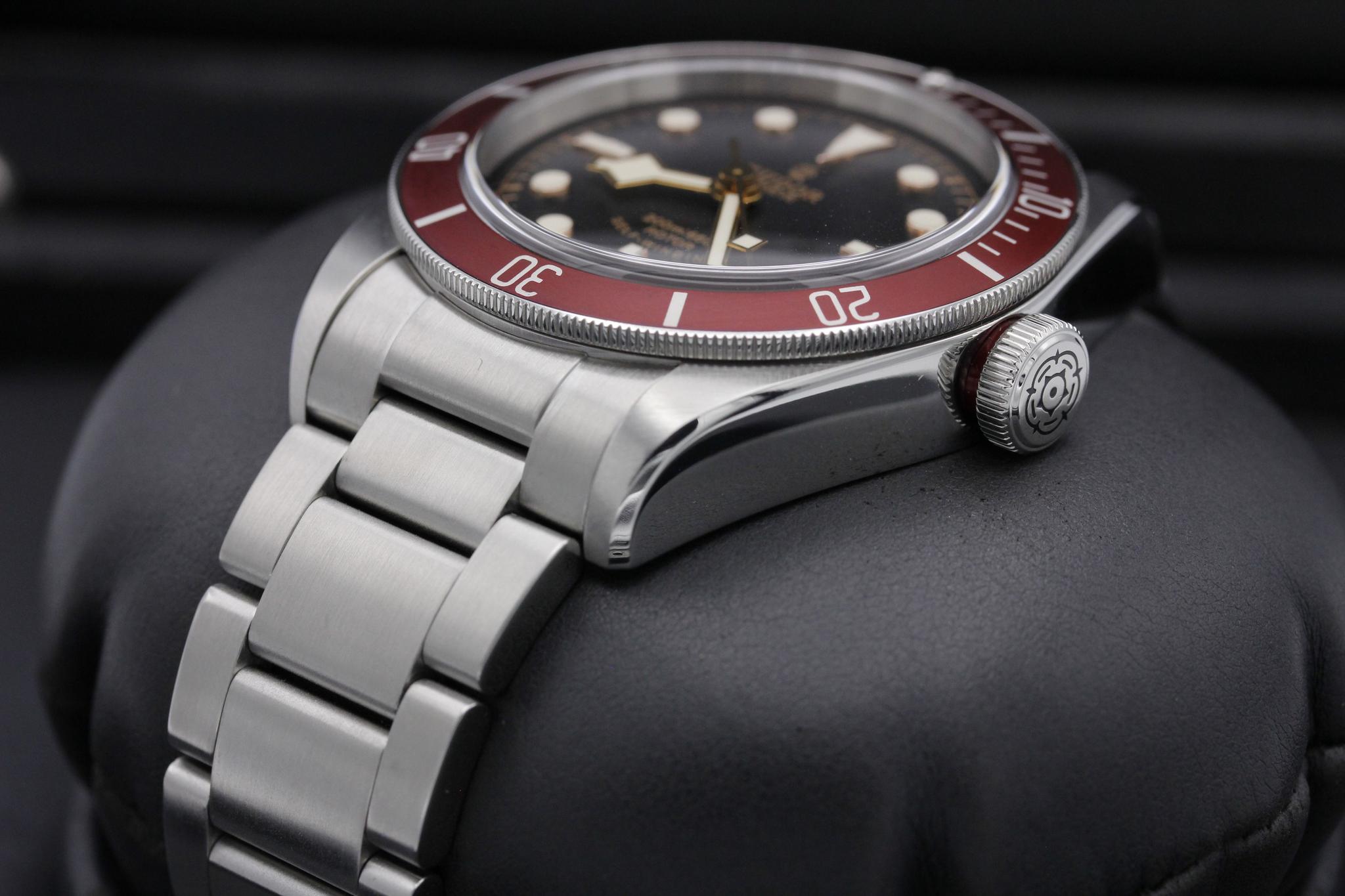 Watch Image 2
