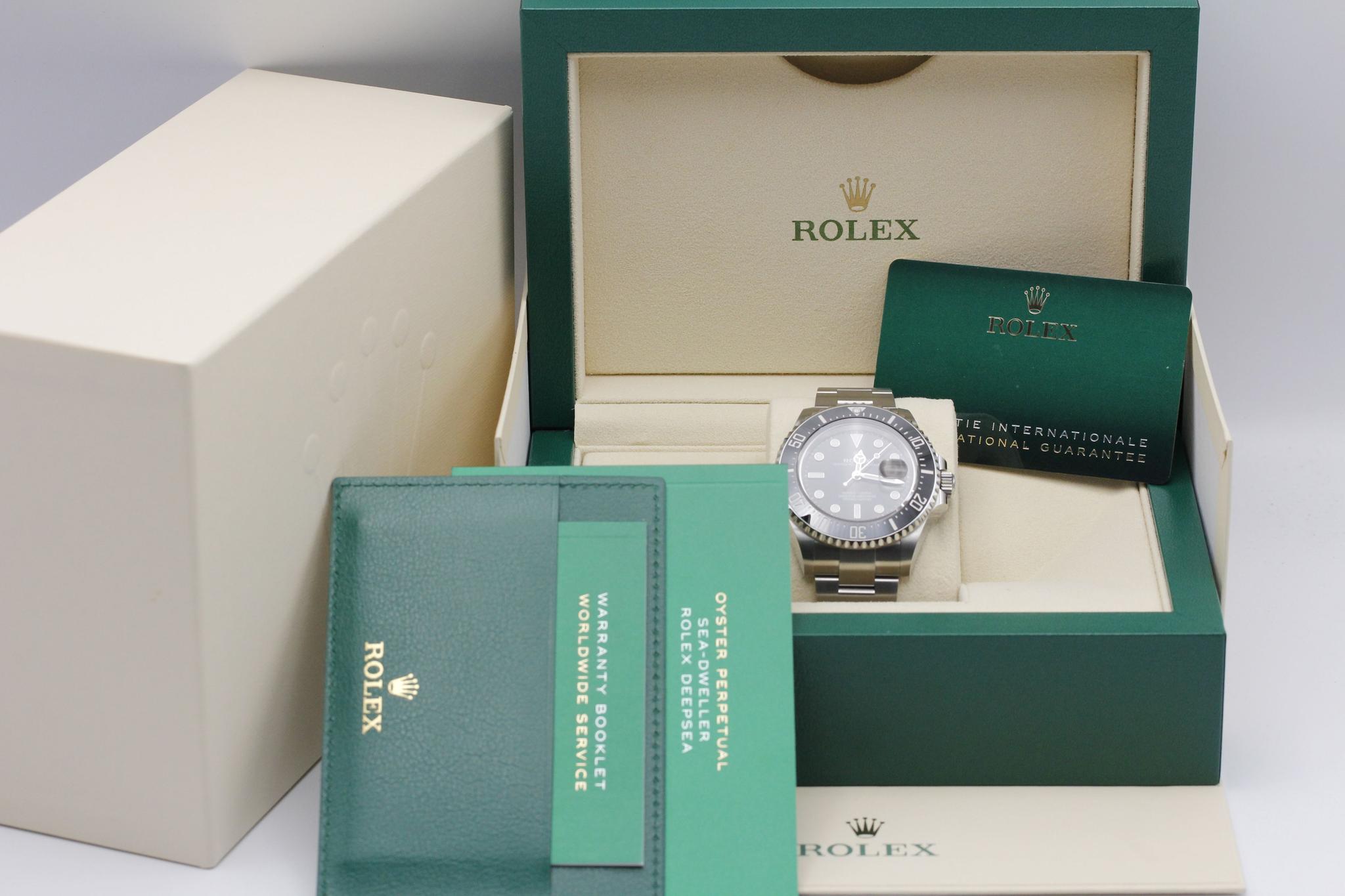 Watch Image 11
