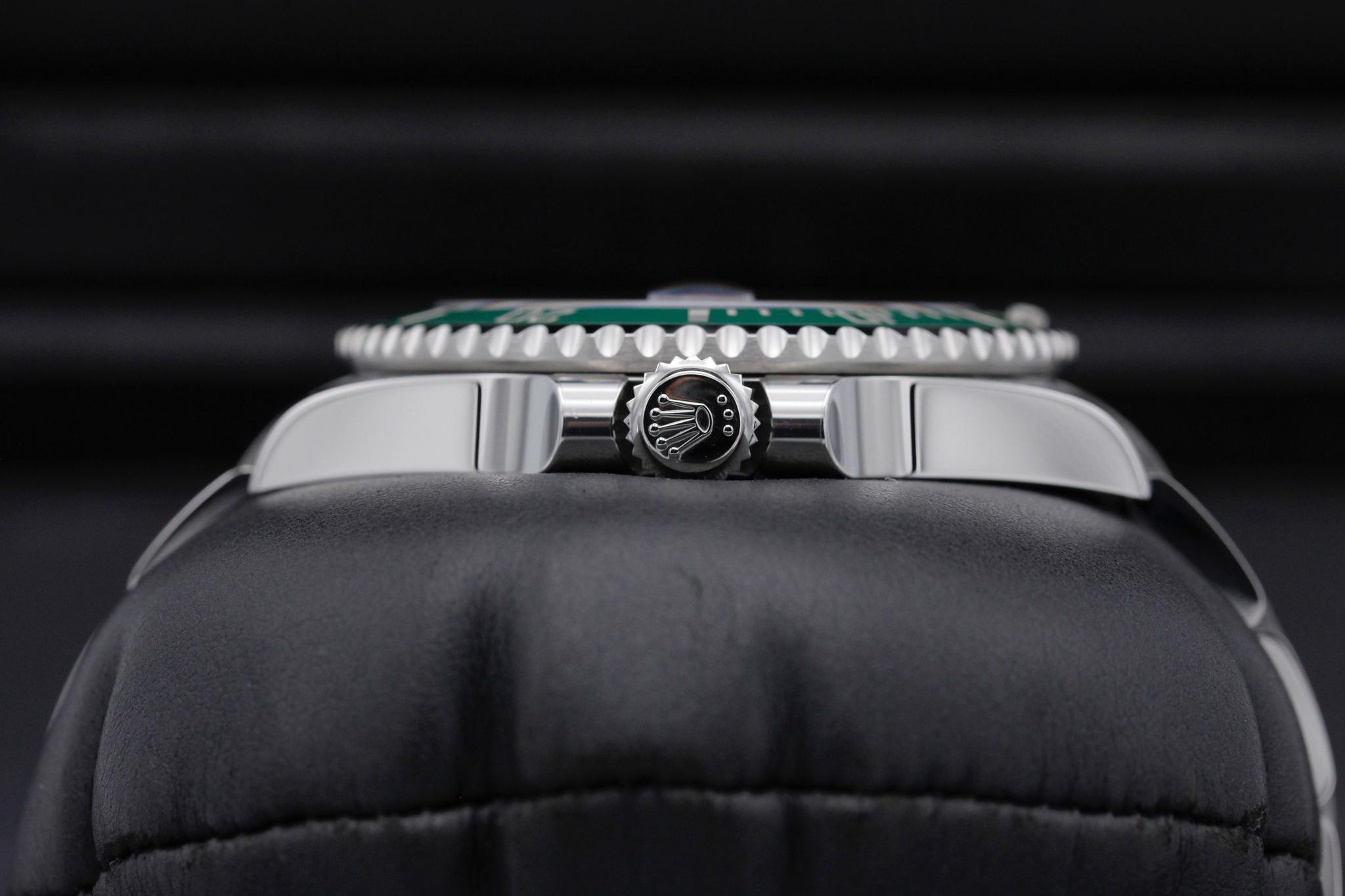 Watch Image 3
