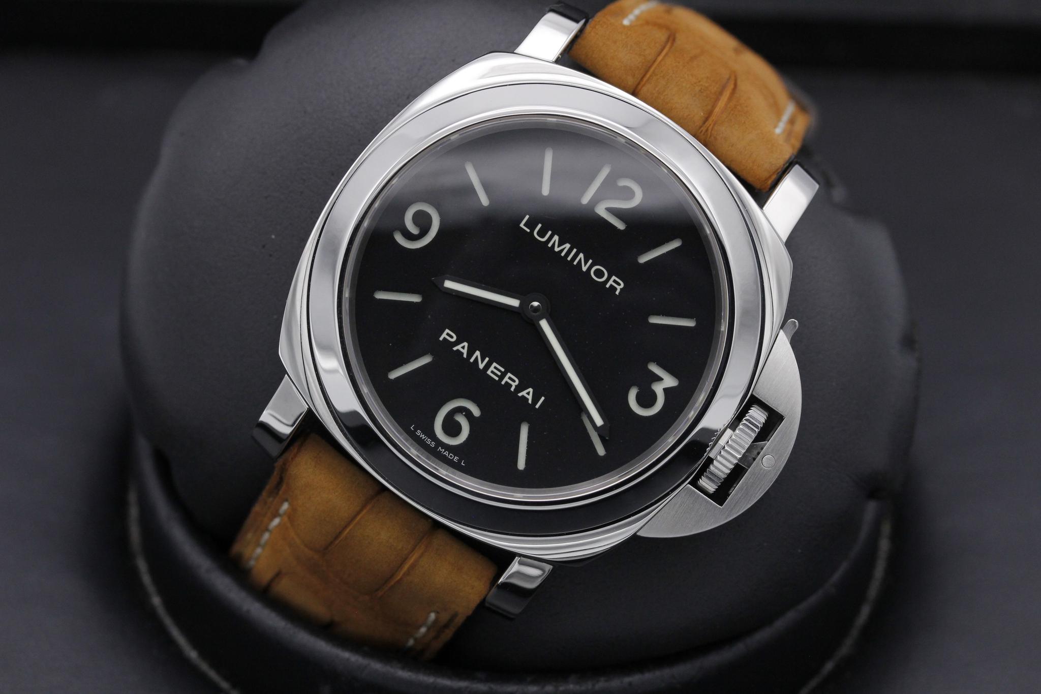 Watch Image 10
