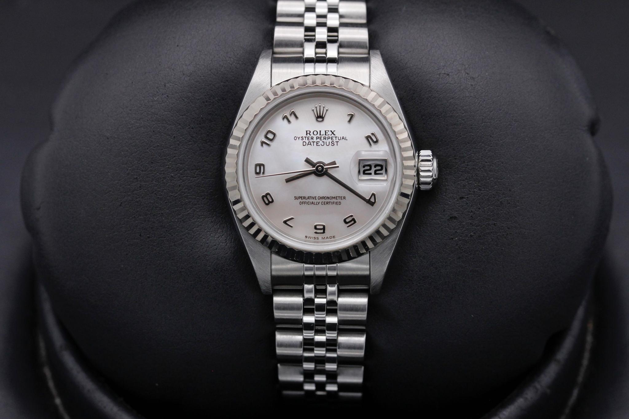 Watch Image 1