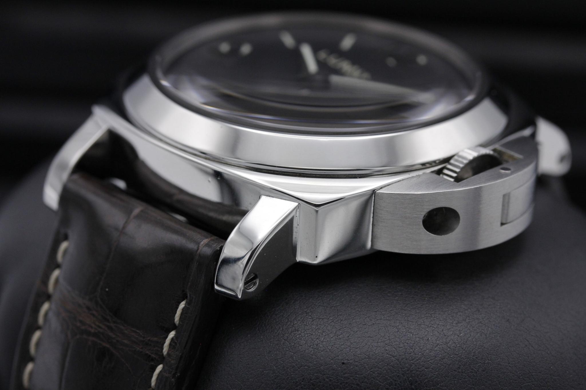 Watch Image 2