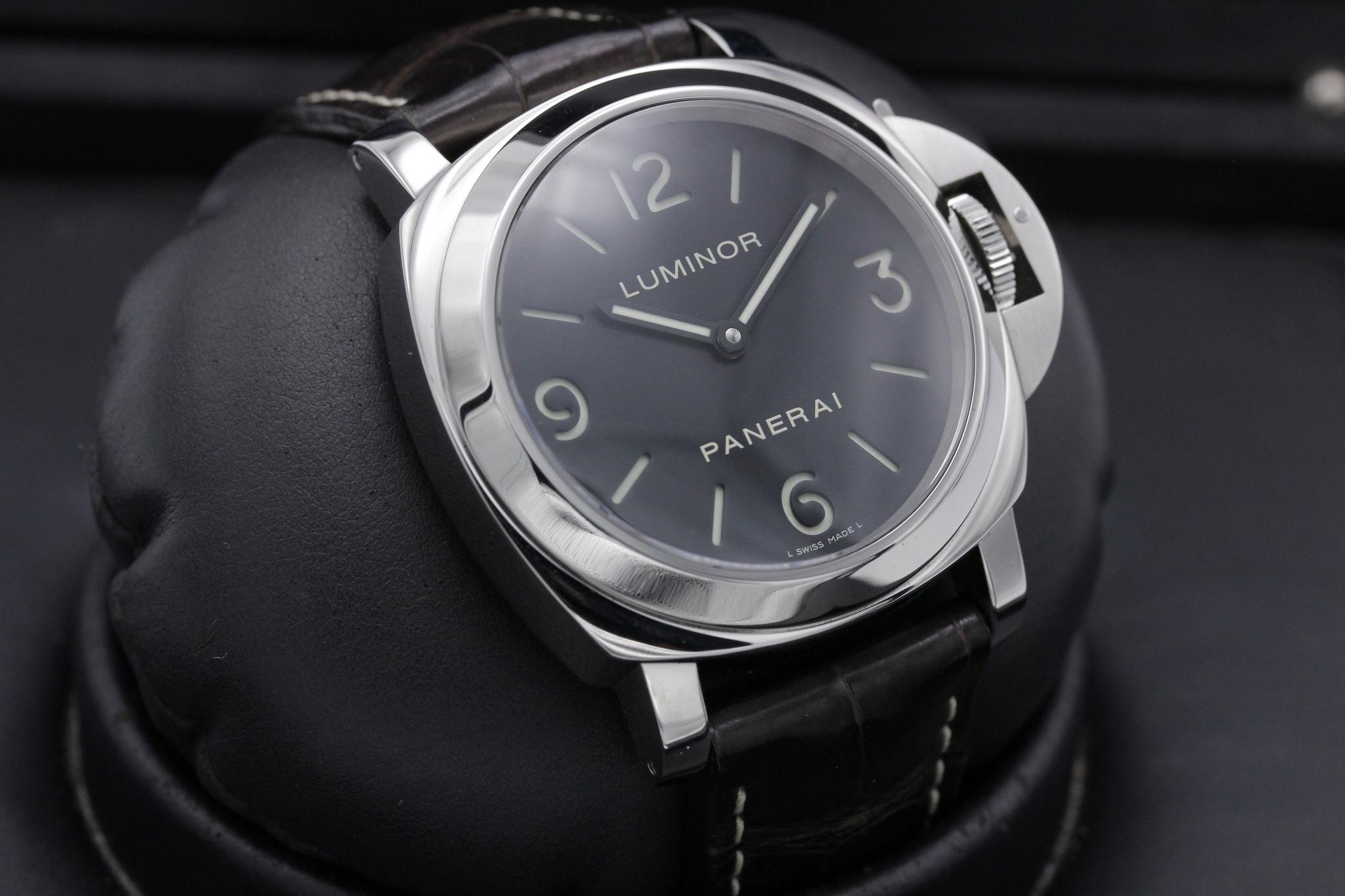 Watch Image 10