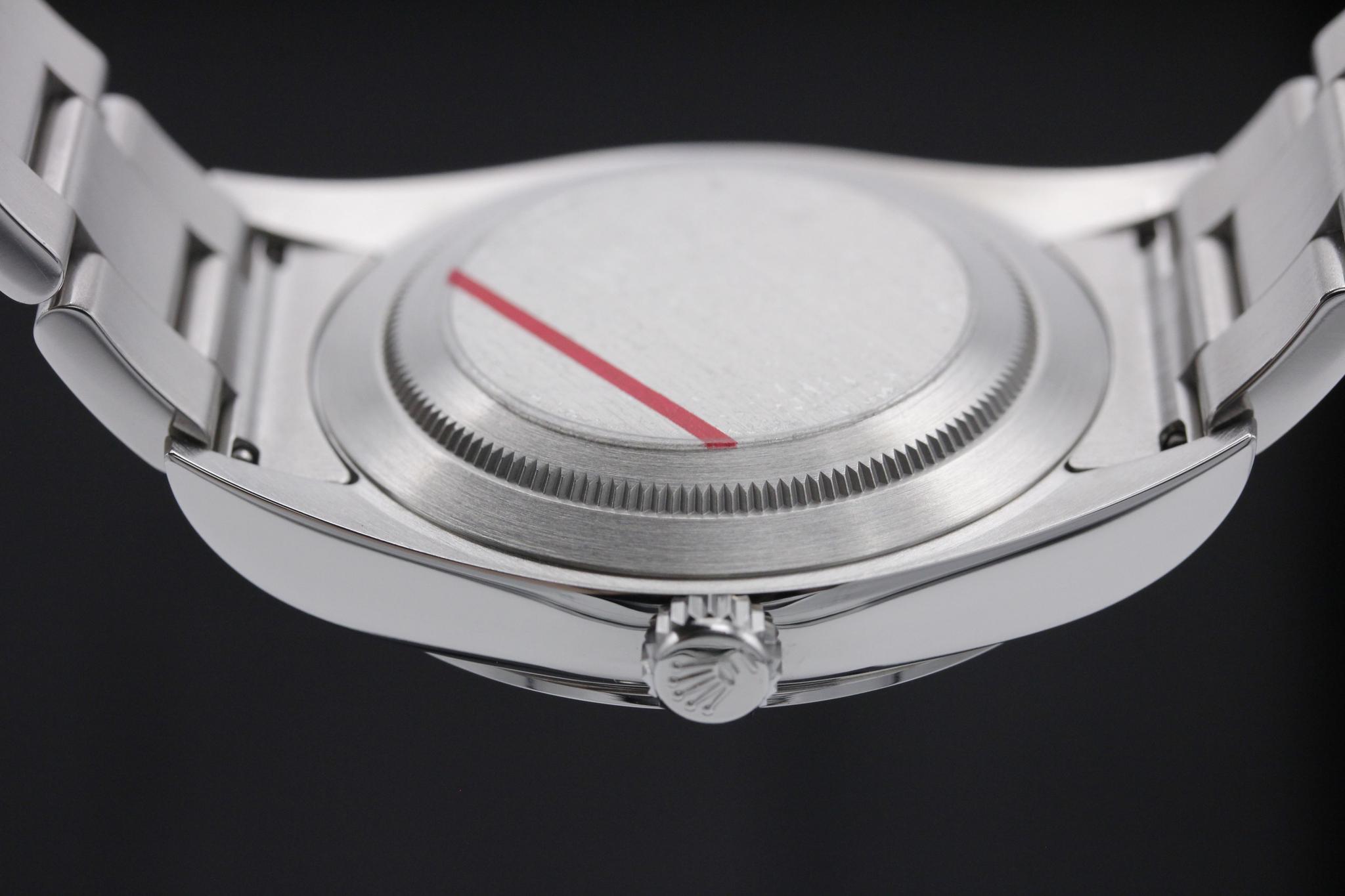 Watch Image 7