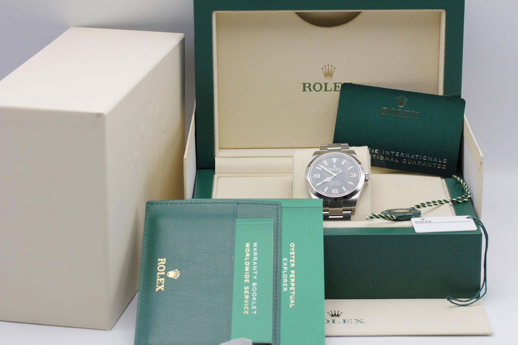 Watch Image 11