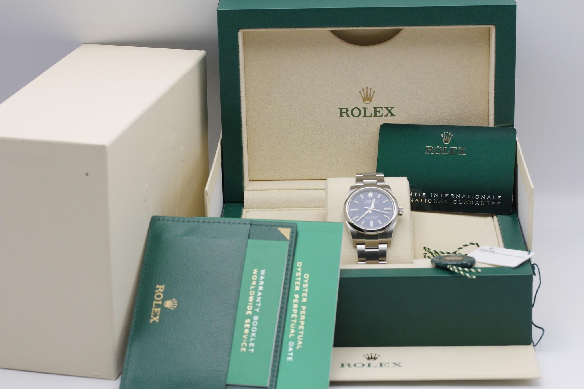 Watch Image 11
