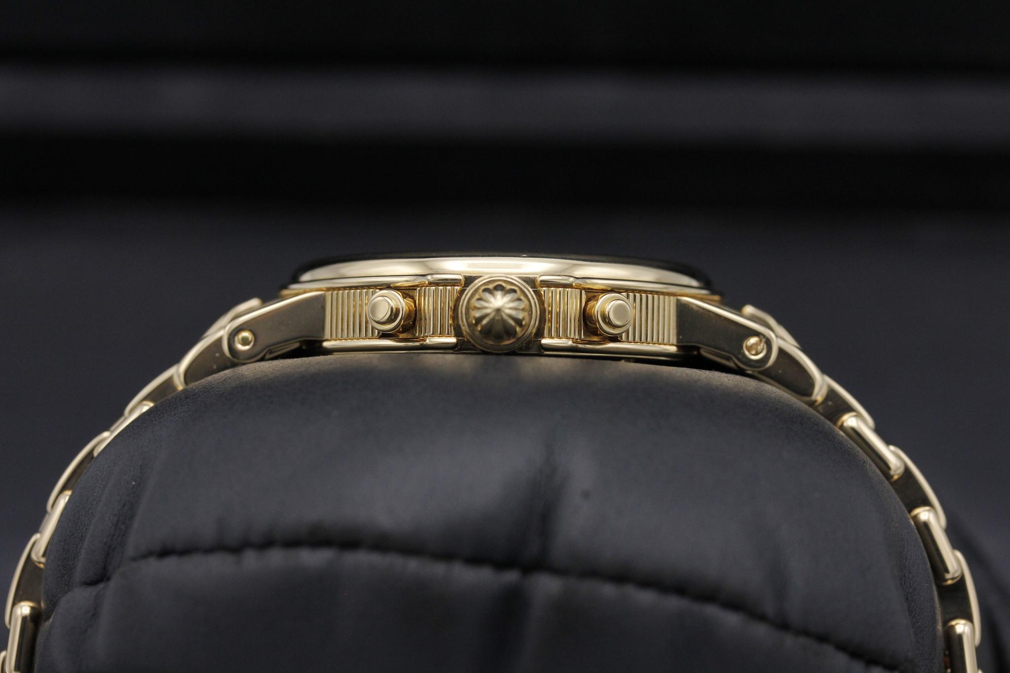 Watch Image 3