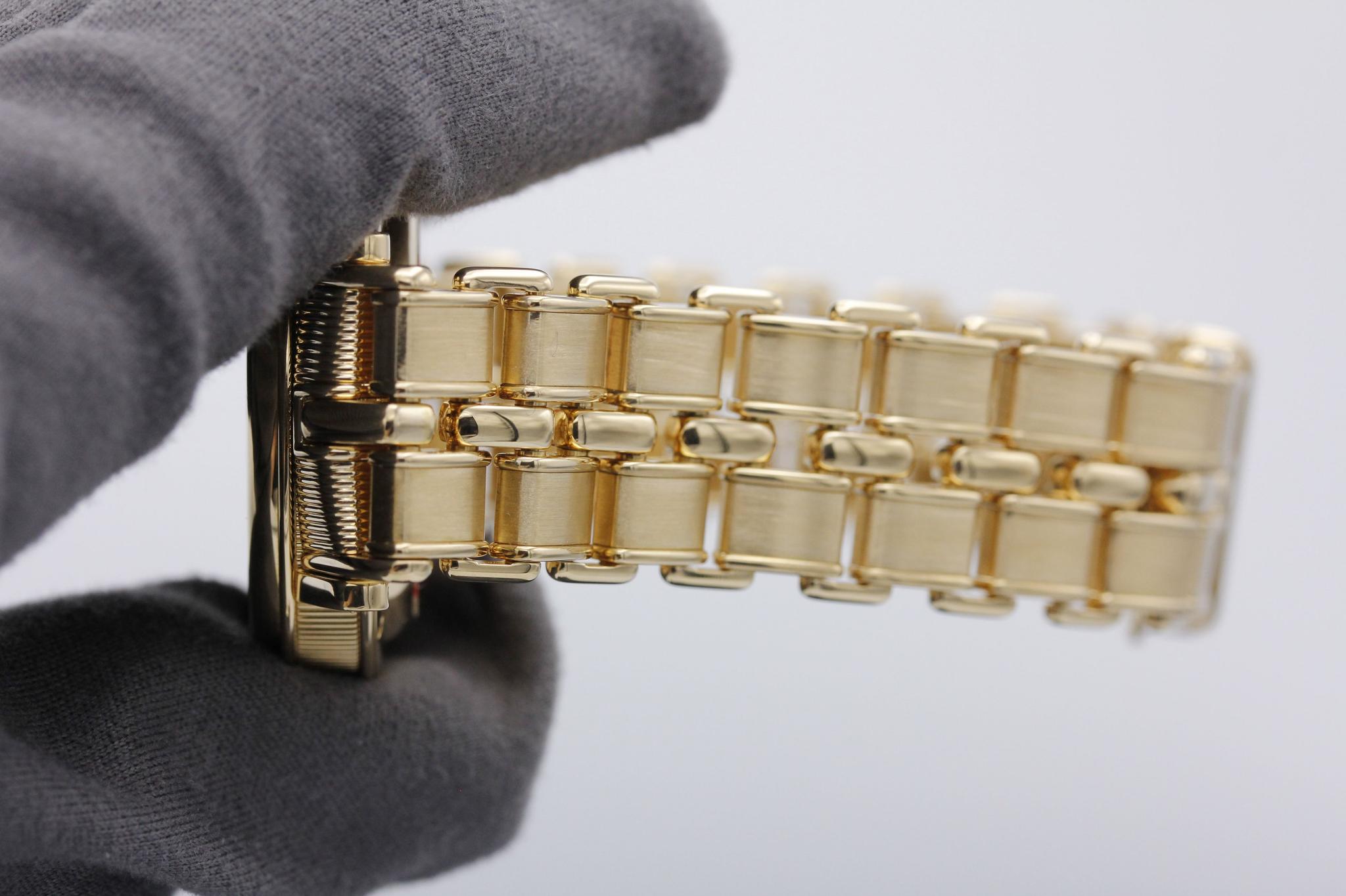 Watch Image 9