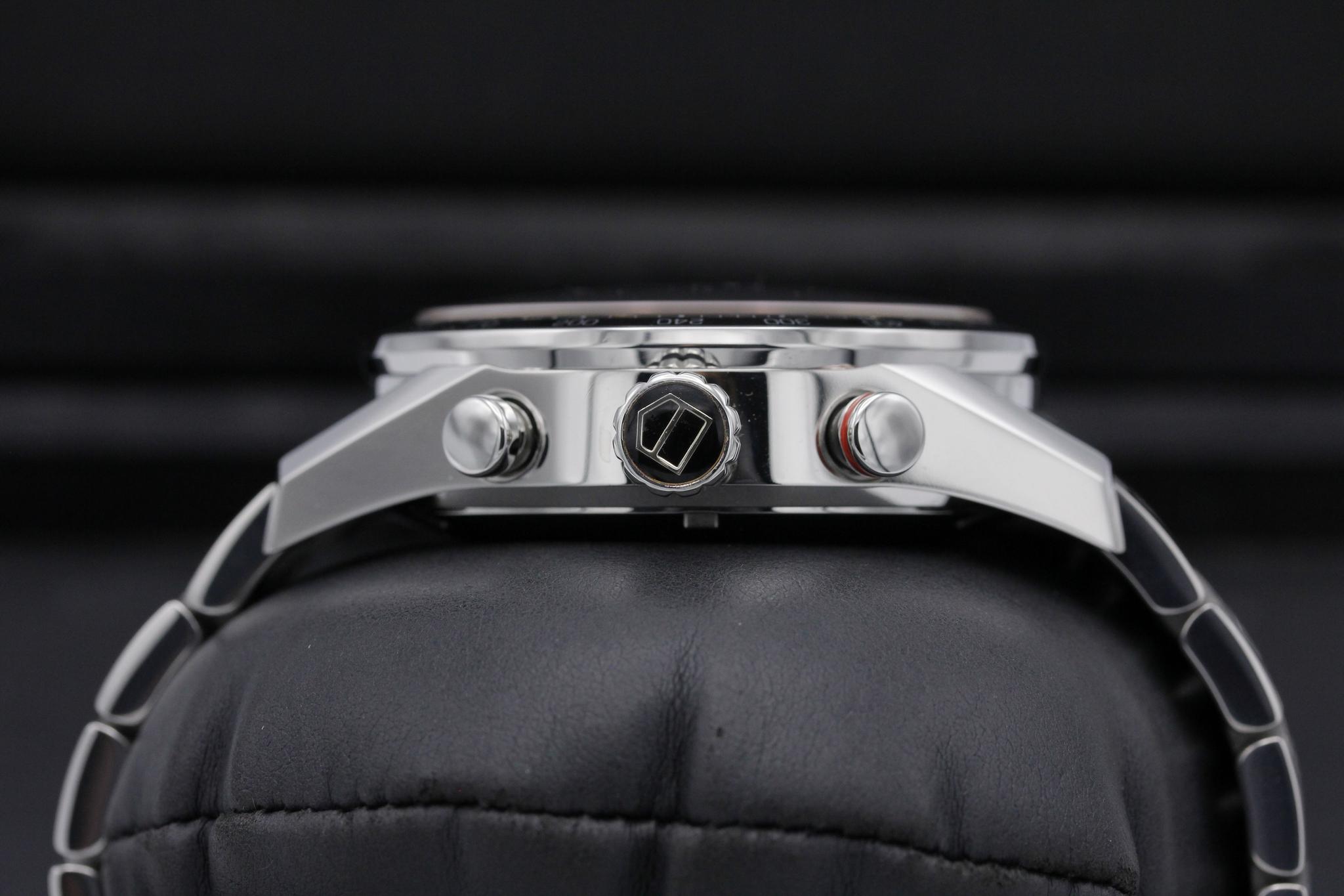 Watch Image 3