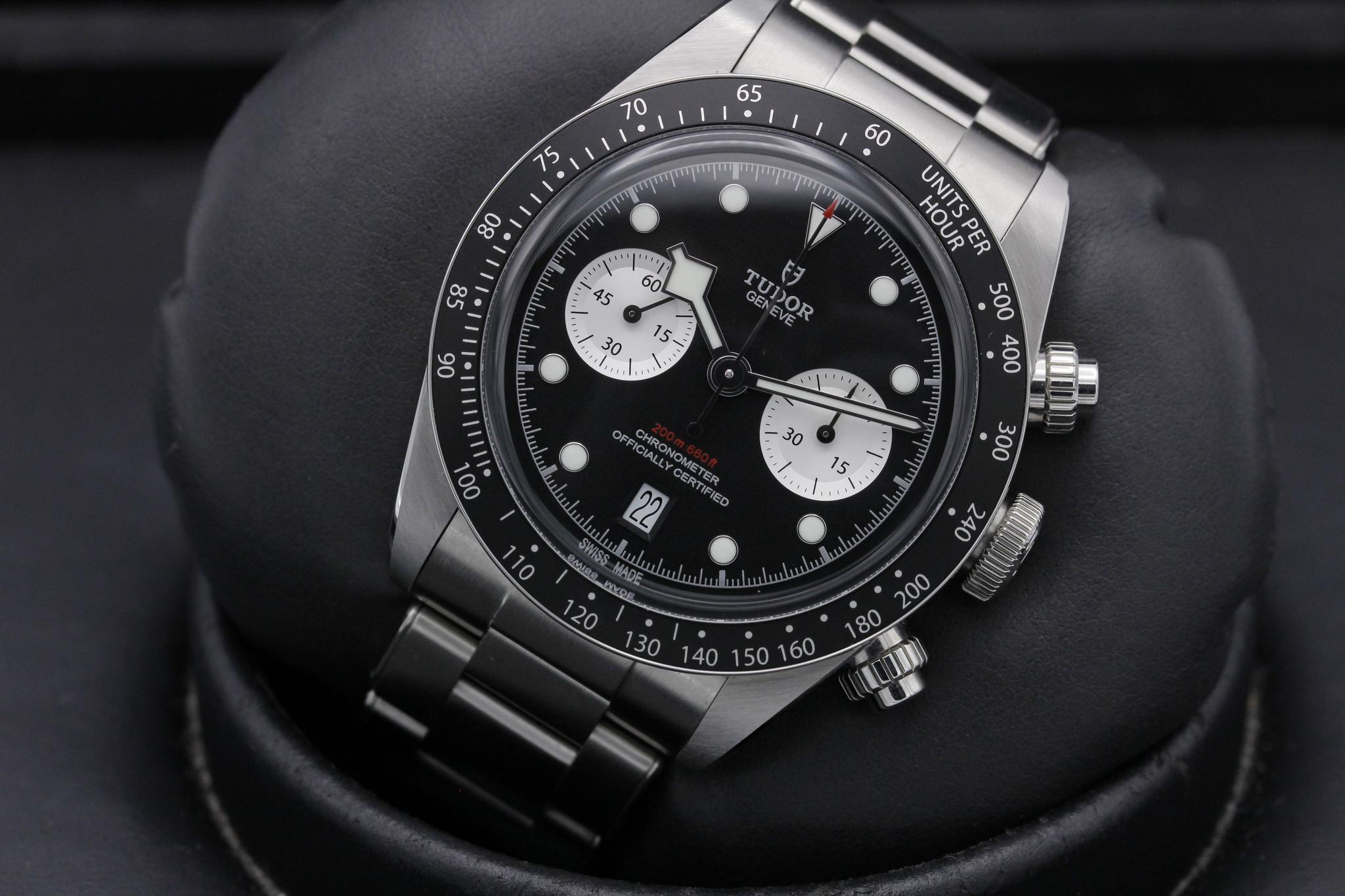 Watch Image 10