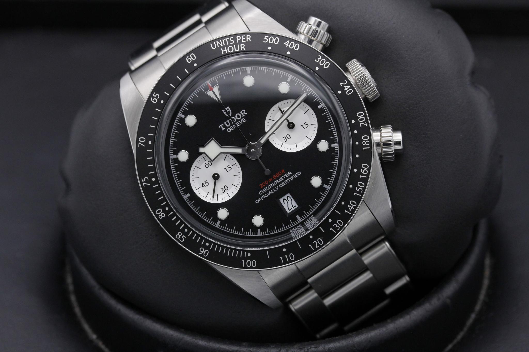 Watch Image 9