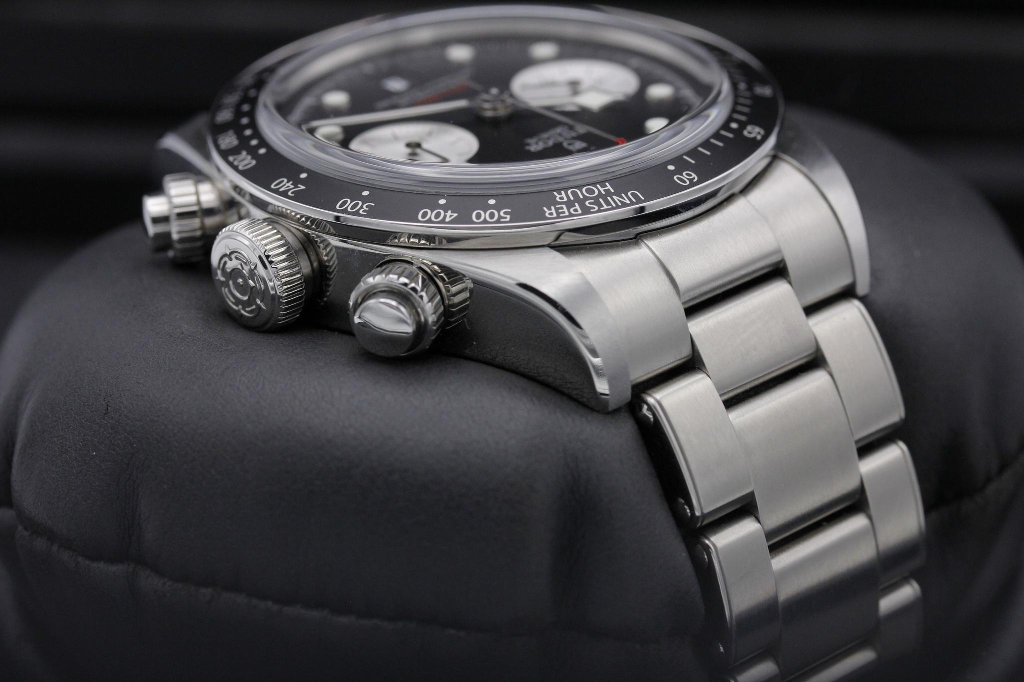 Watch Image 4