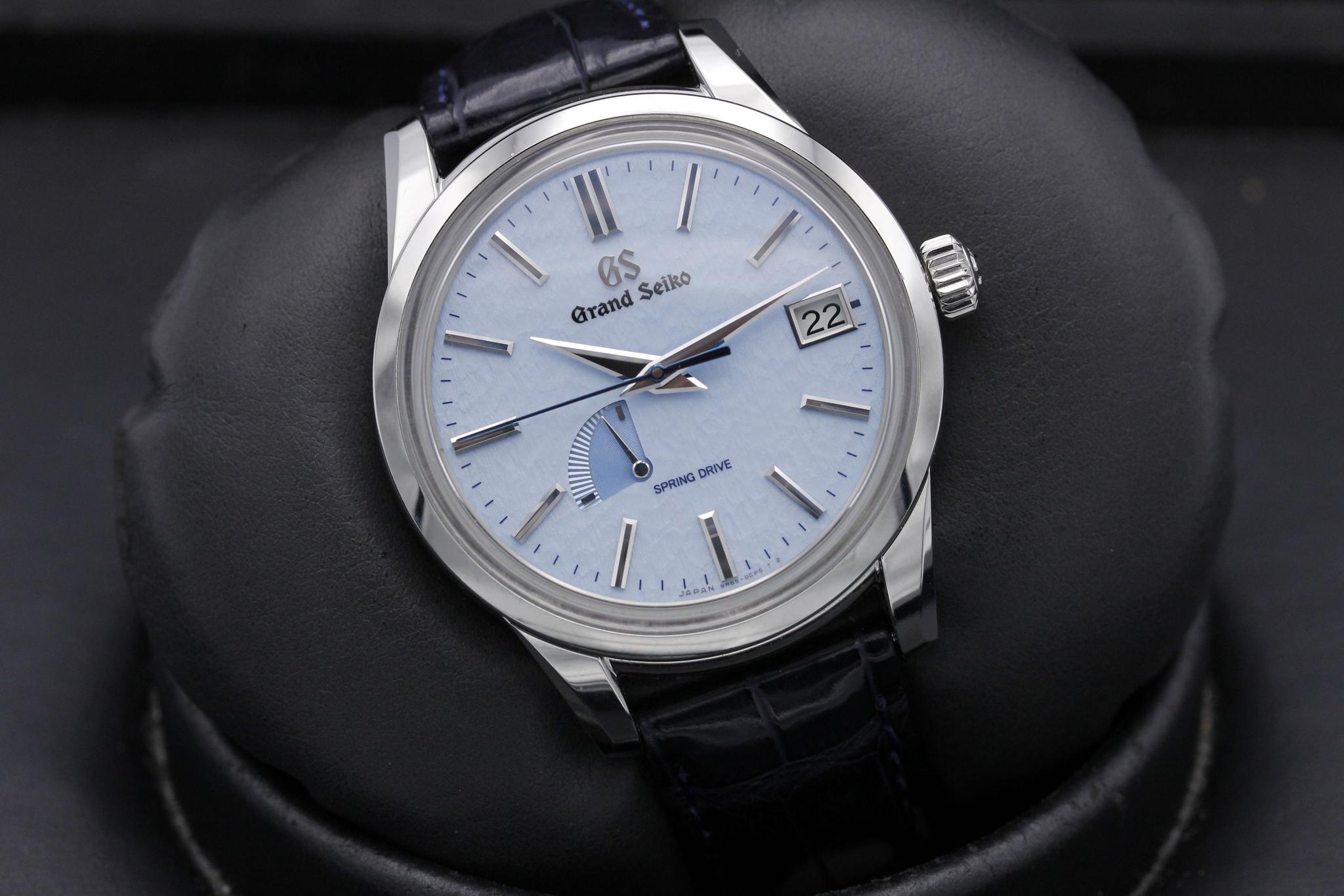 Watch Image 9