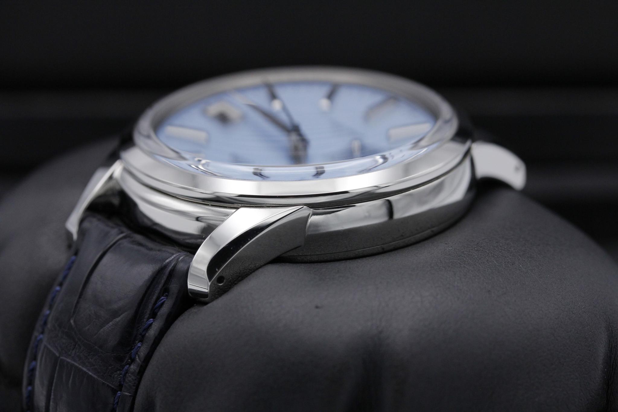 Watch Image 5