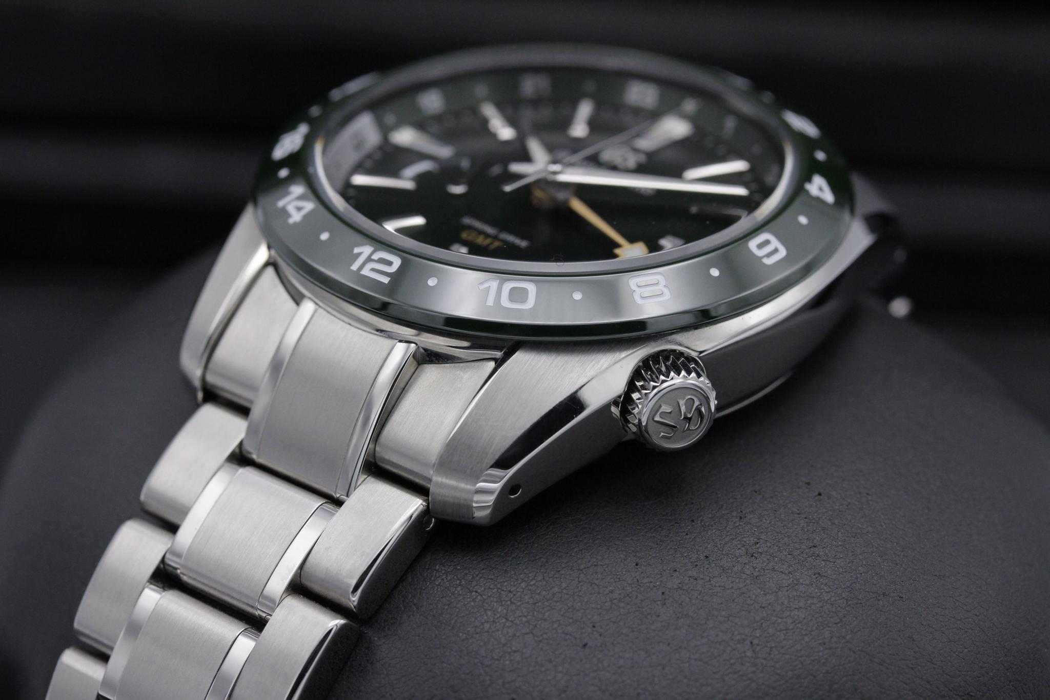 Watch Image 2