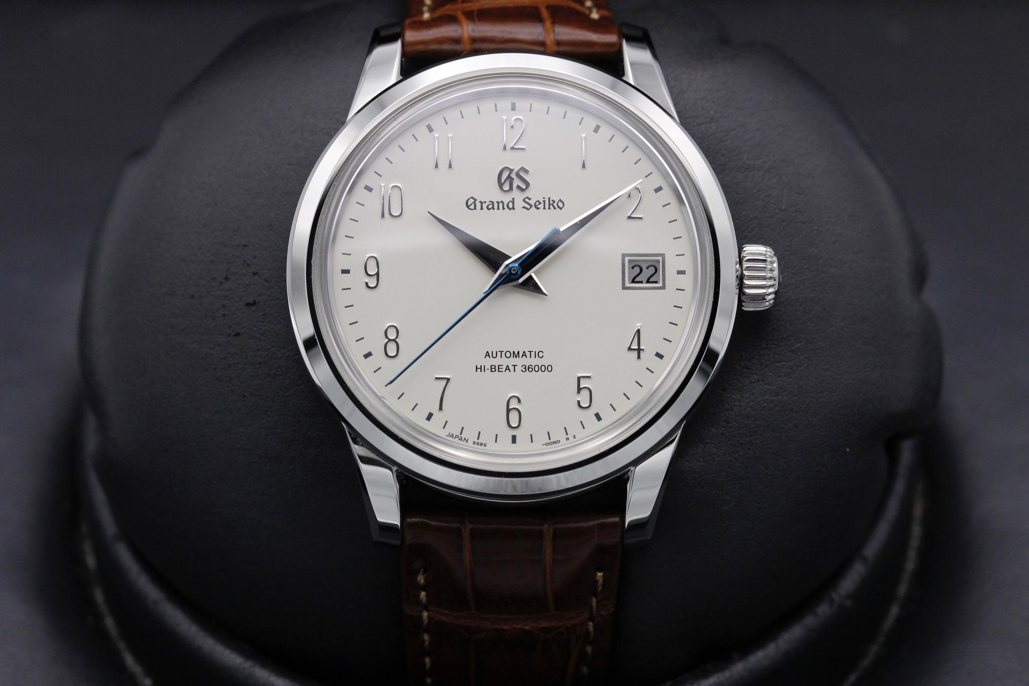 Watch Image 1