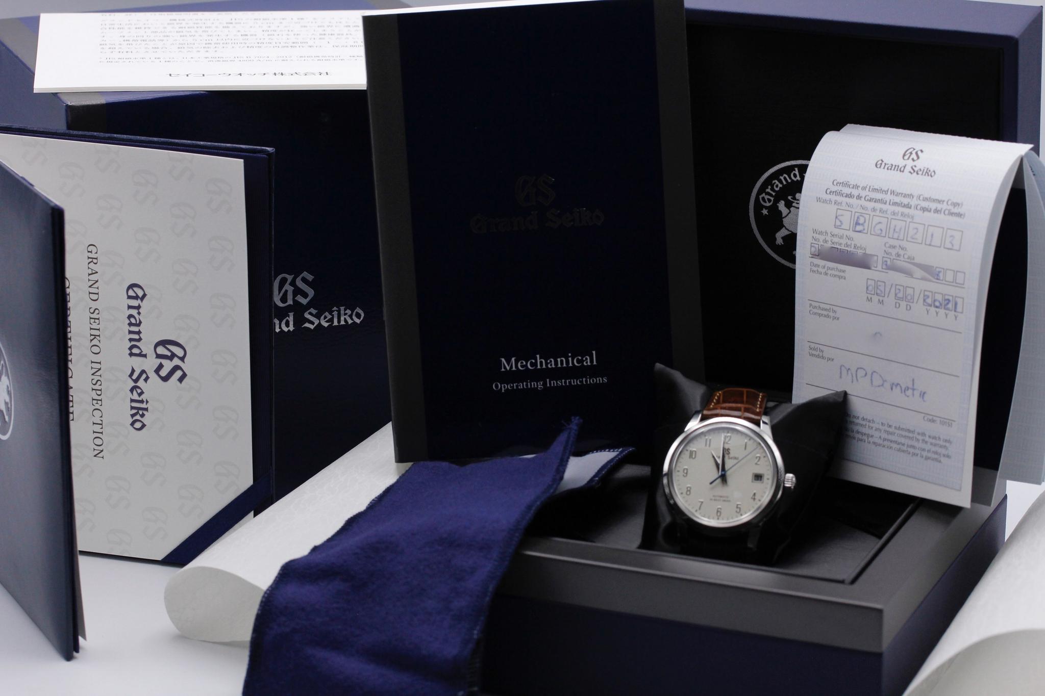 Watch Image 11