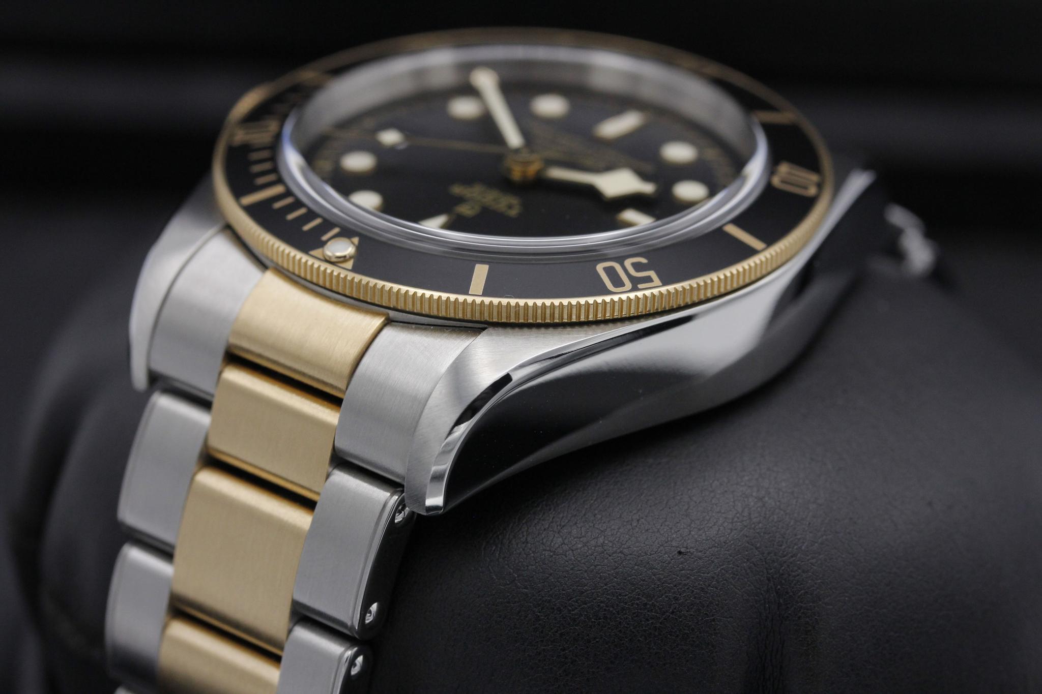 Watch Image 5
