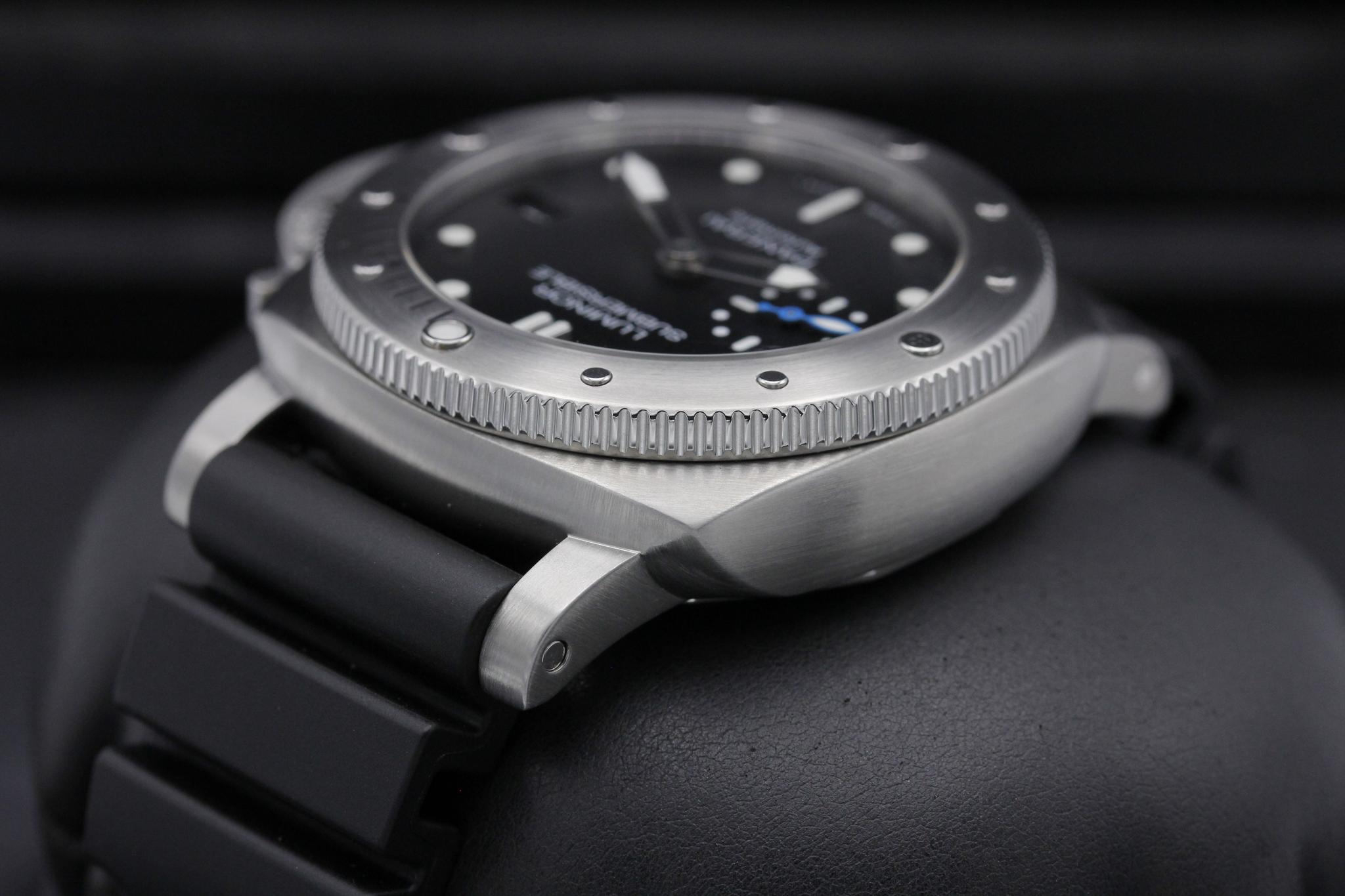 Watch Image 5