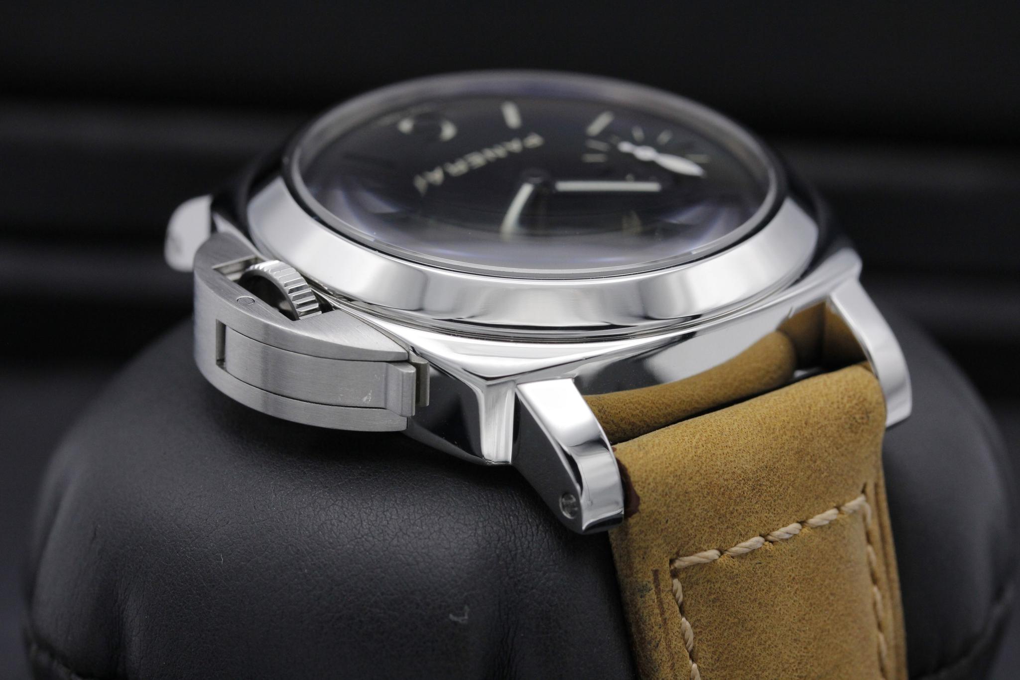 Watch Image 4