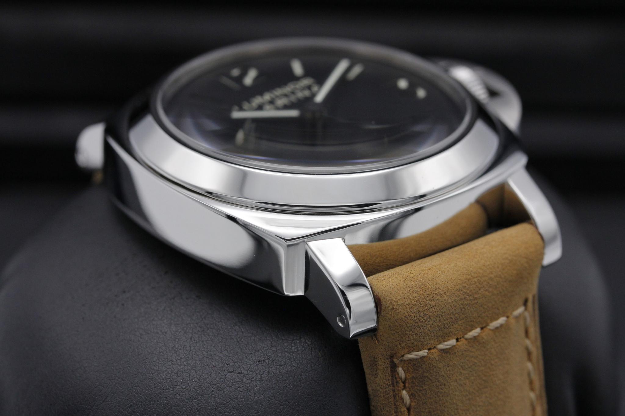 Watch Image 6