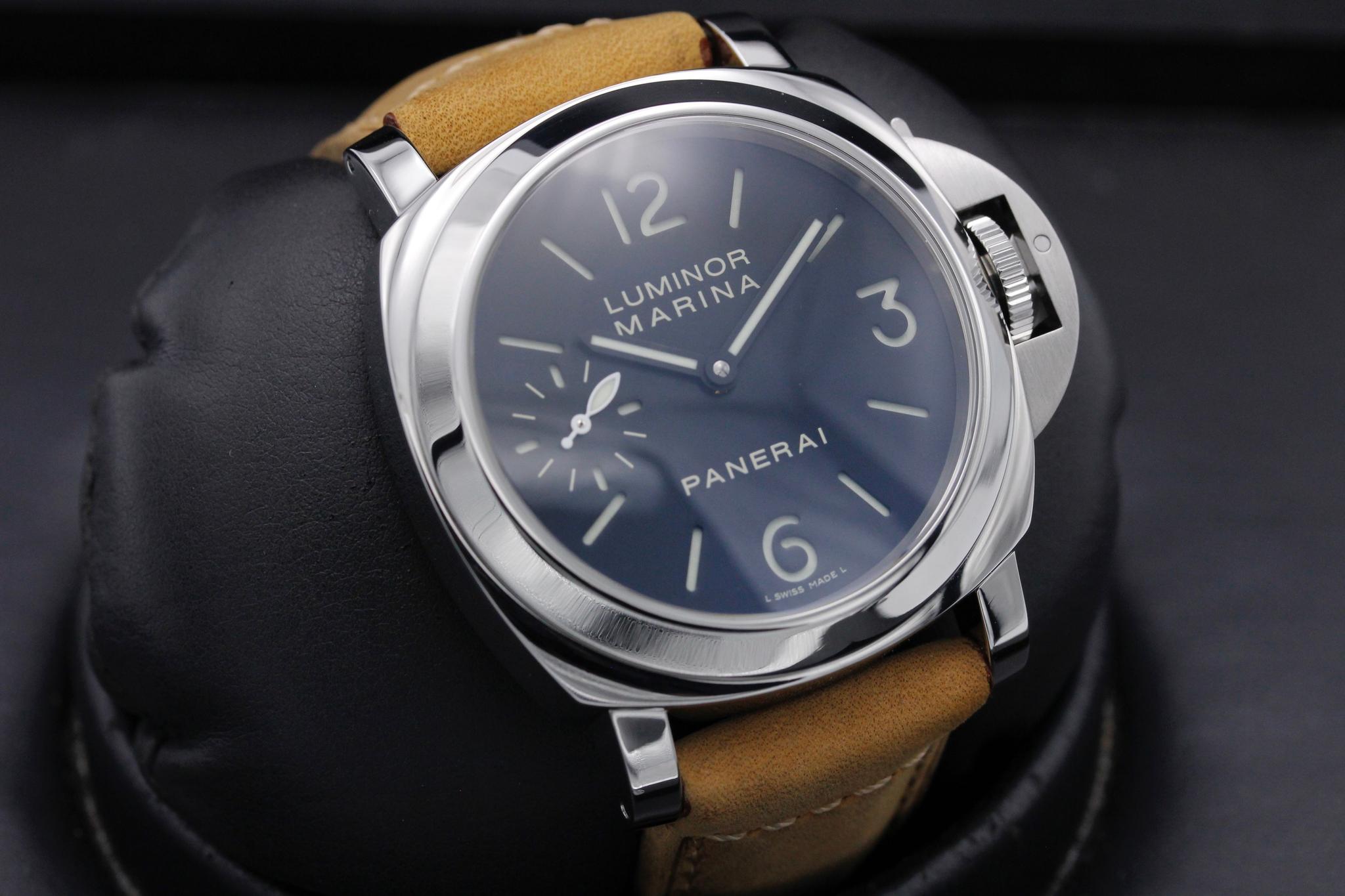 Watch Image 10