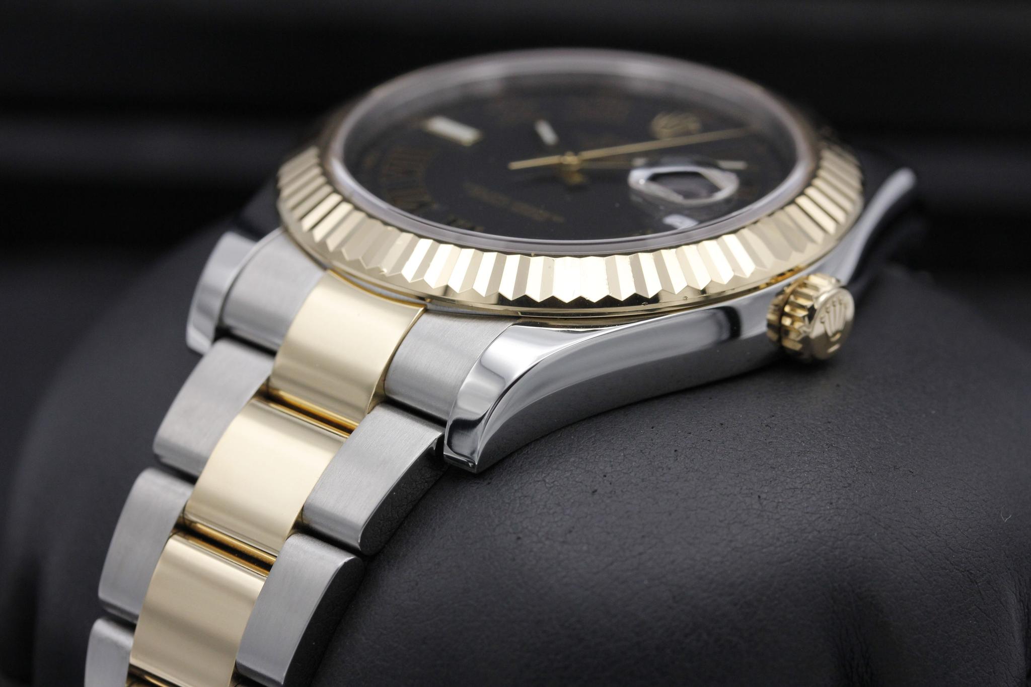 Watch Image 2