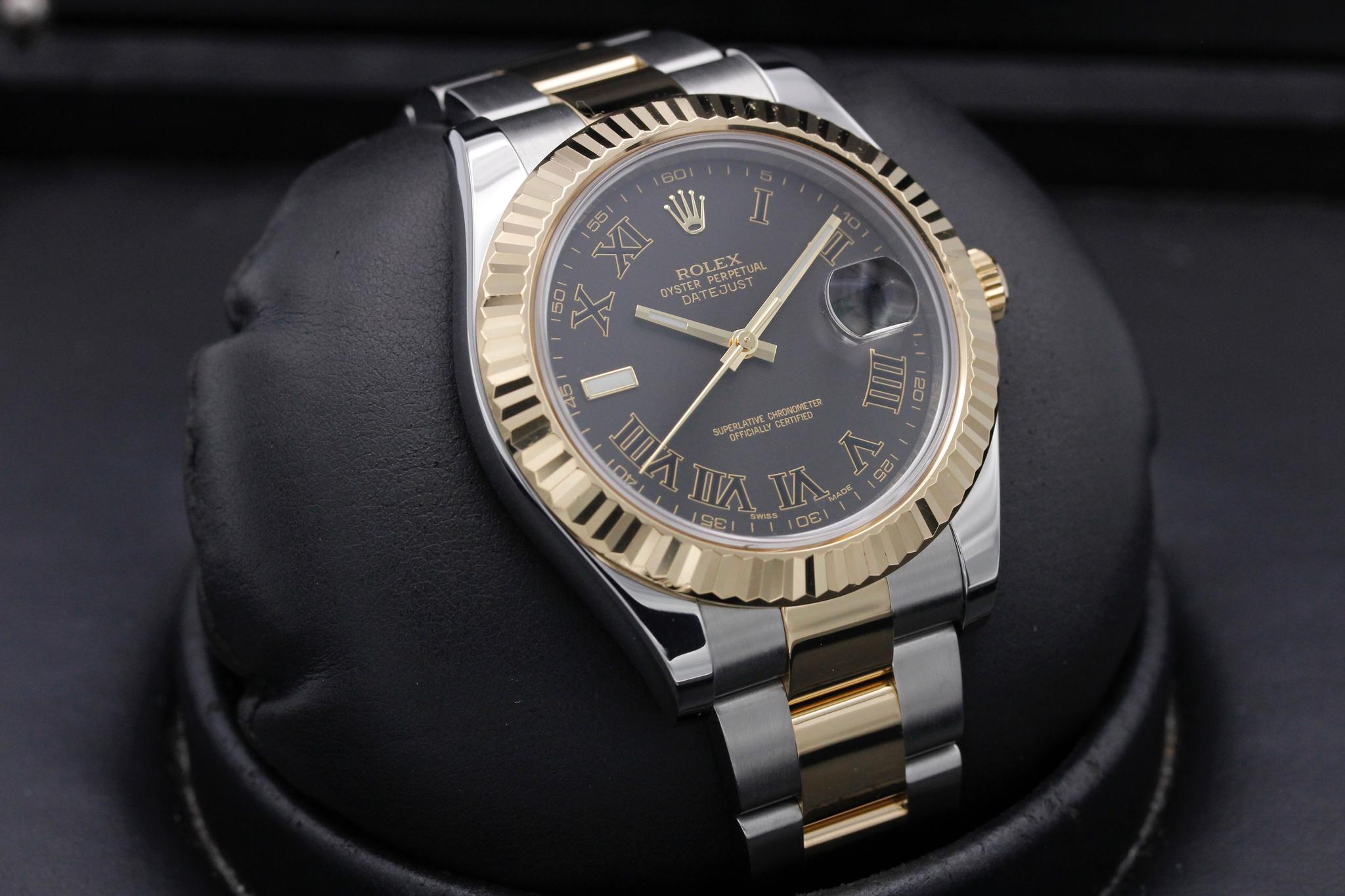 Watch Image 10