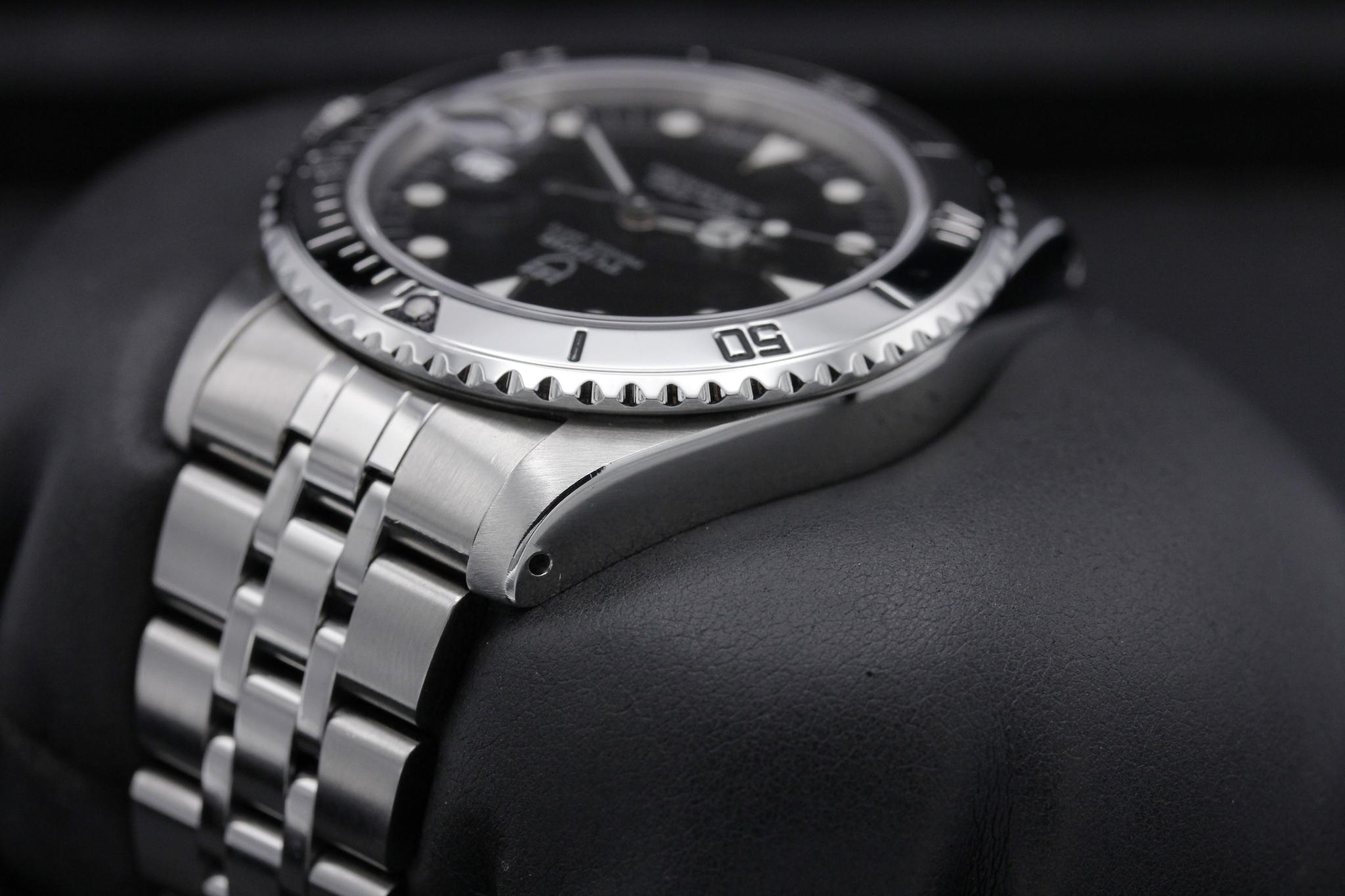 Watch Image 5