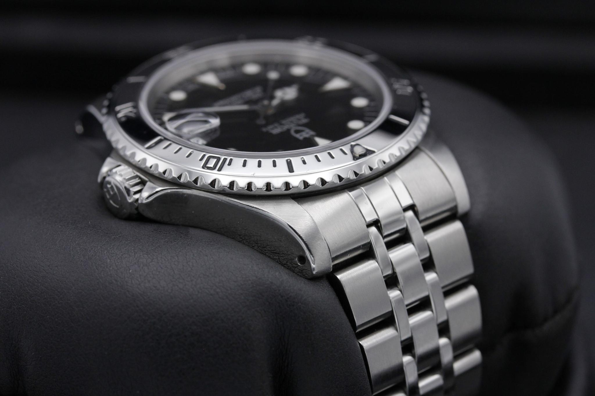 Watch Image 4