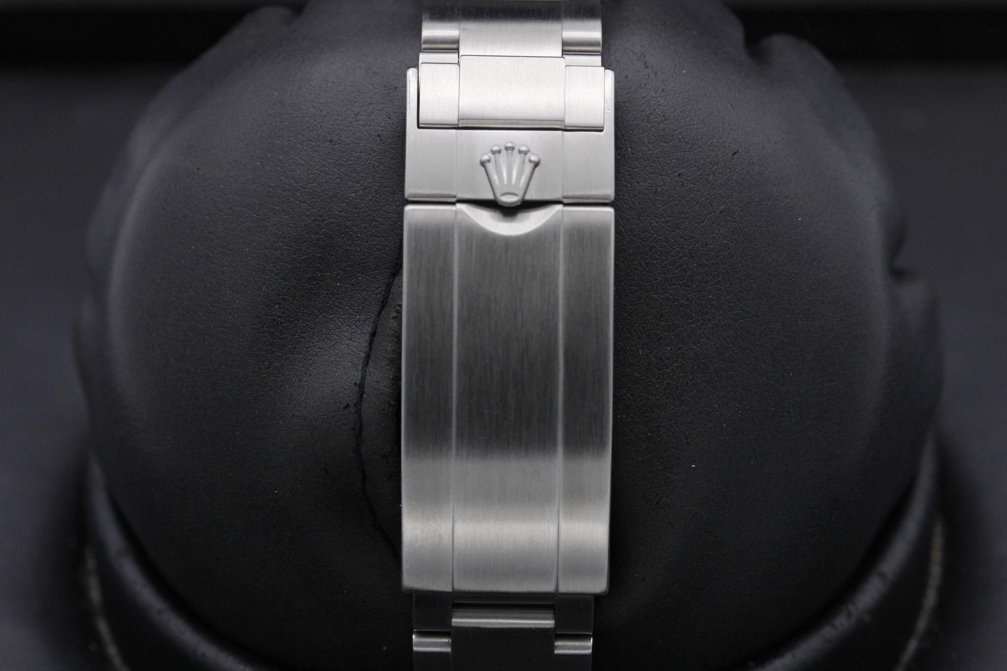 Watch Image 8